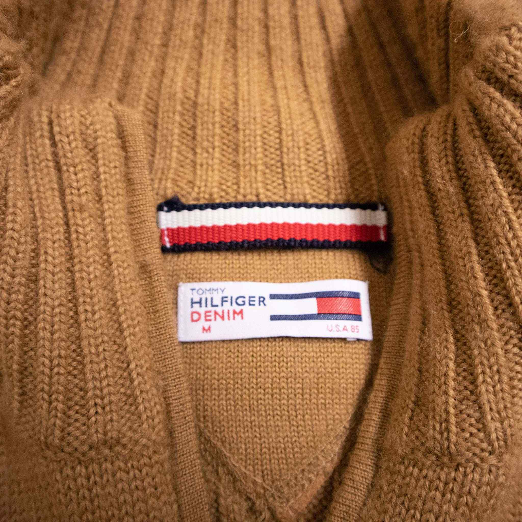 Tommy Hilfiger sweater 50% wool - Size M