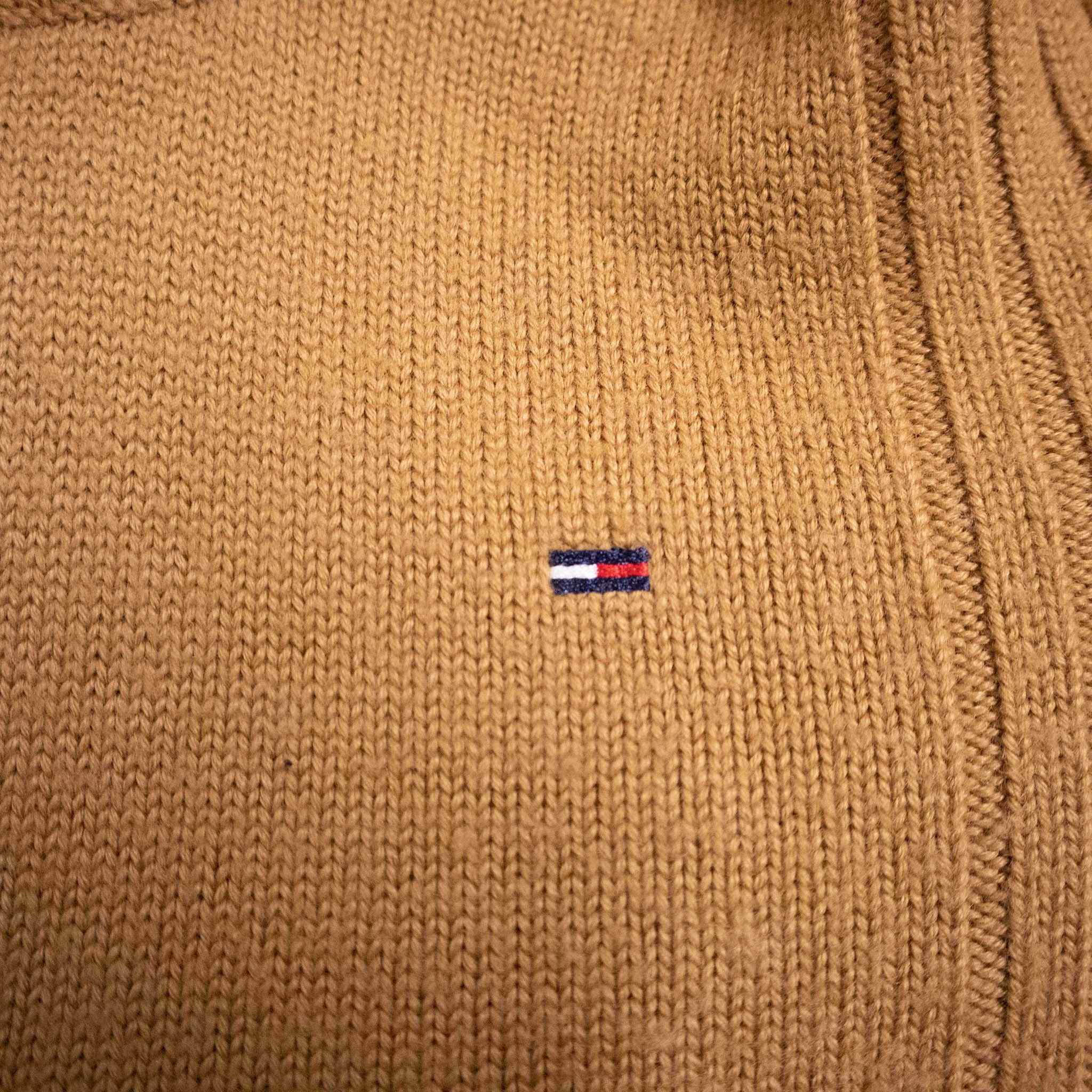 Tommy Hilfiger sweater 50% wool - Size M