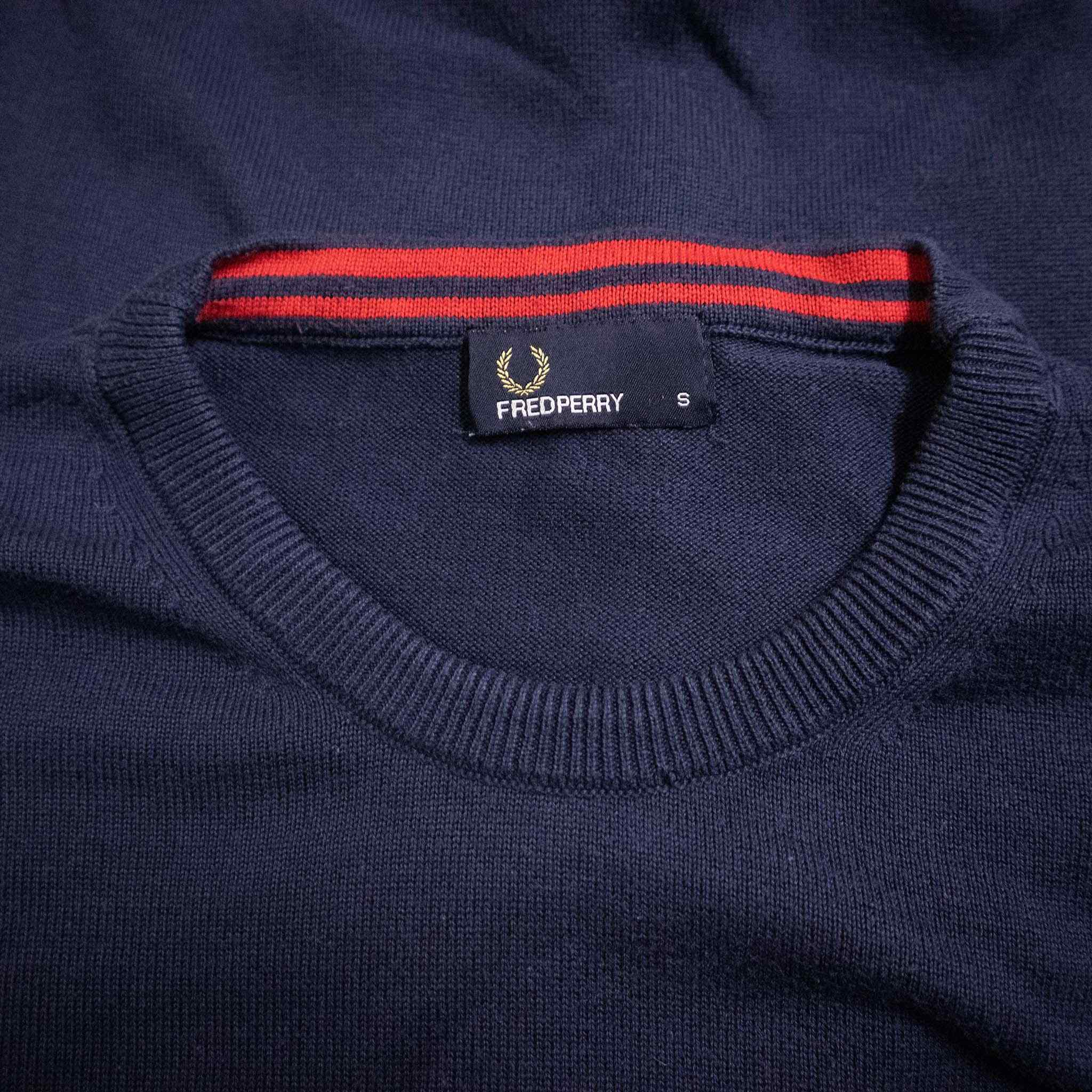 Fred Perry sweater - Size S