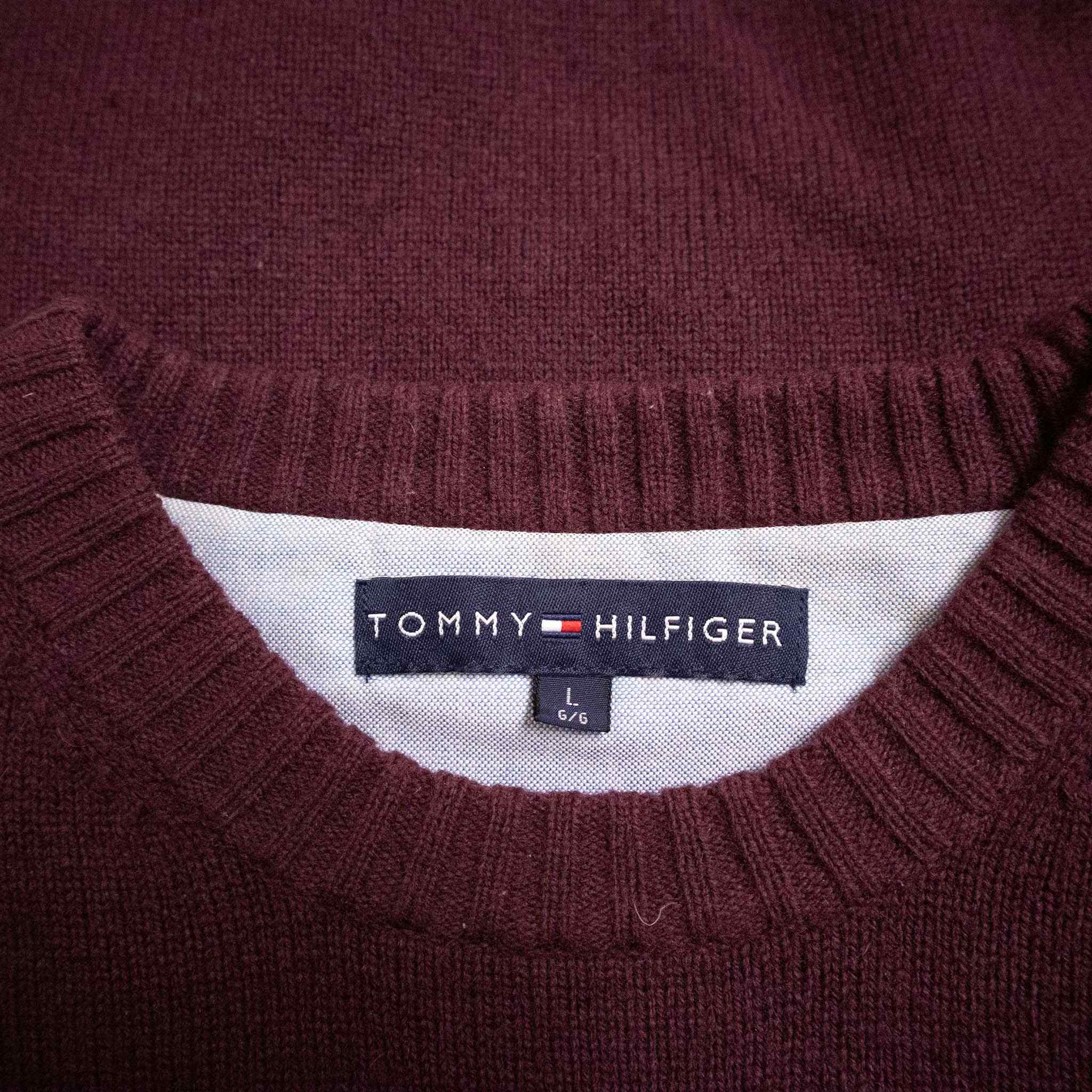 Tommy Hilfiger Vintage Sweater - Size L