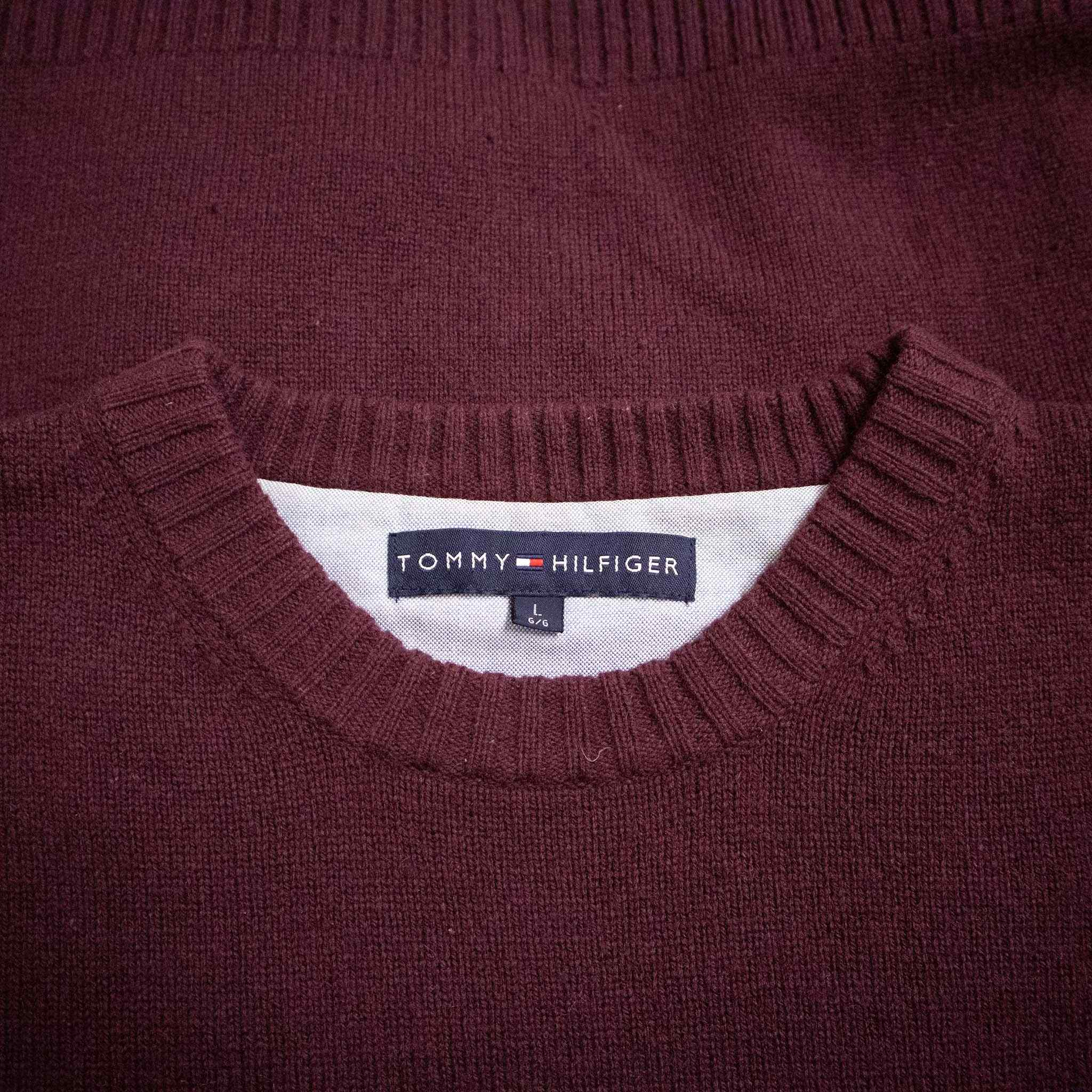 Tommy Hilfiger Vintage Sweater - Size L