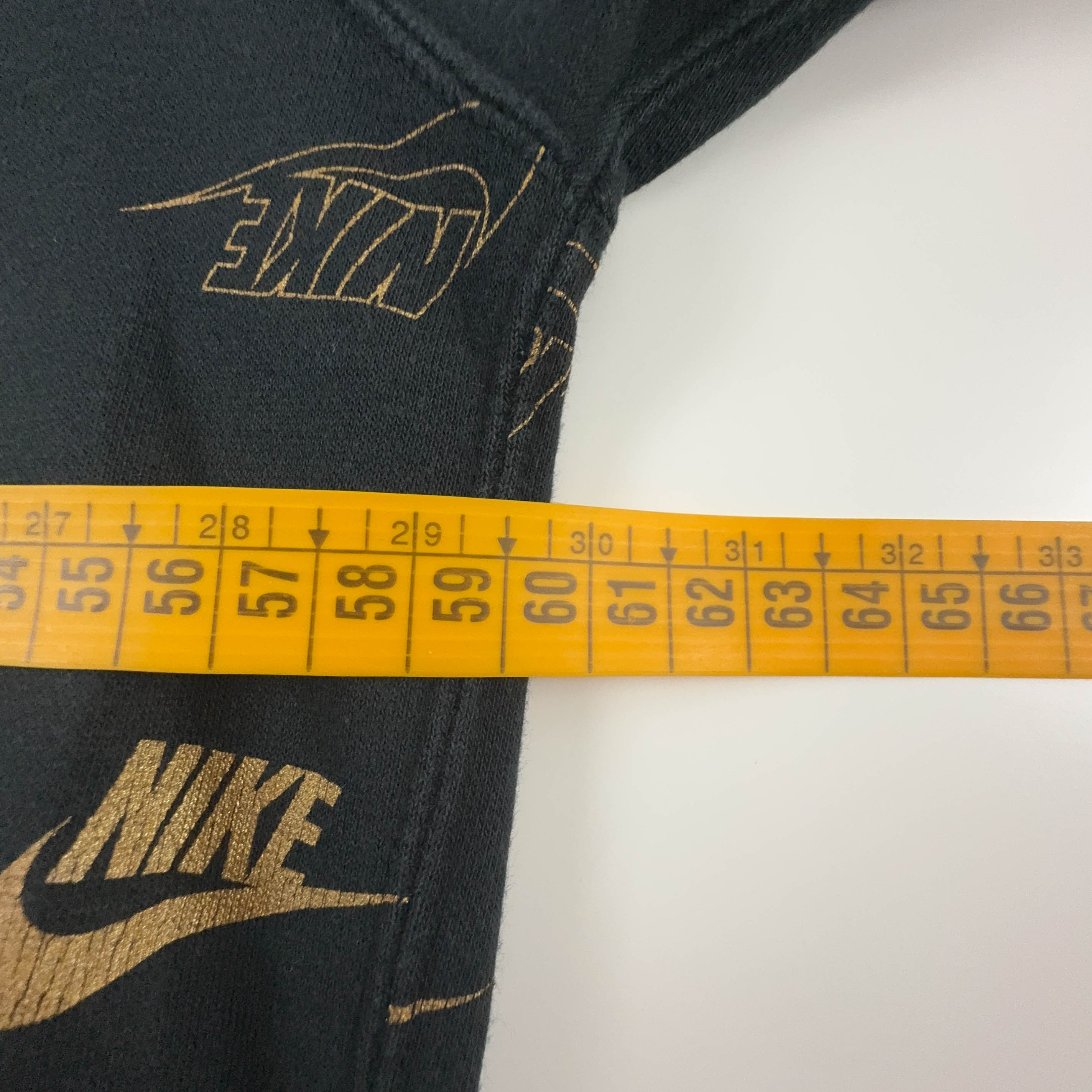 Felpa Nike nera con stampe a girocollo 80% cotone - Taglia M uomo