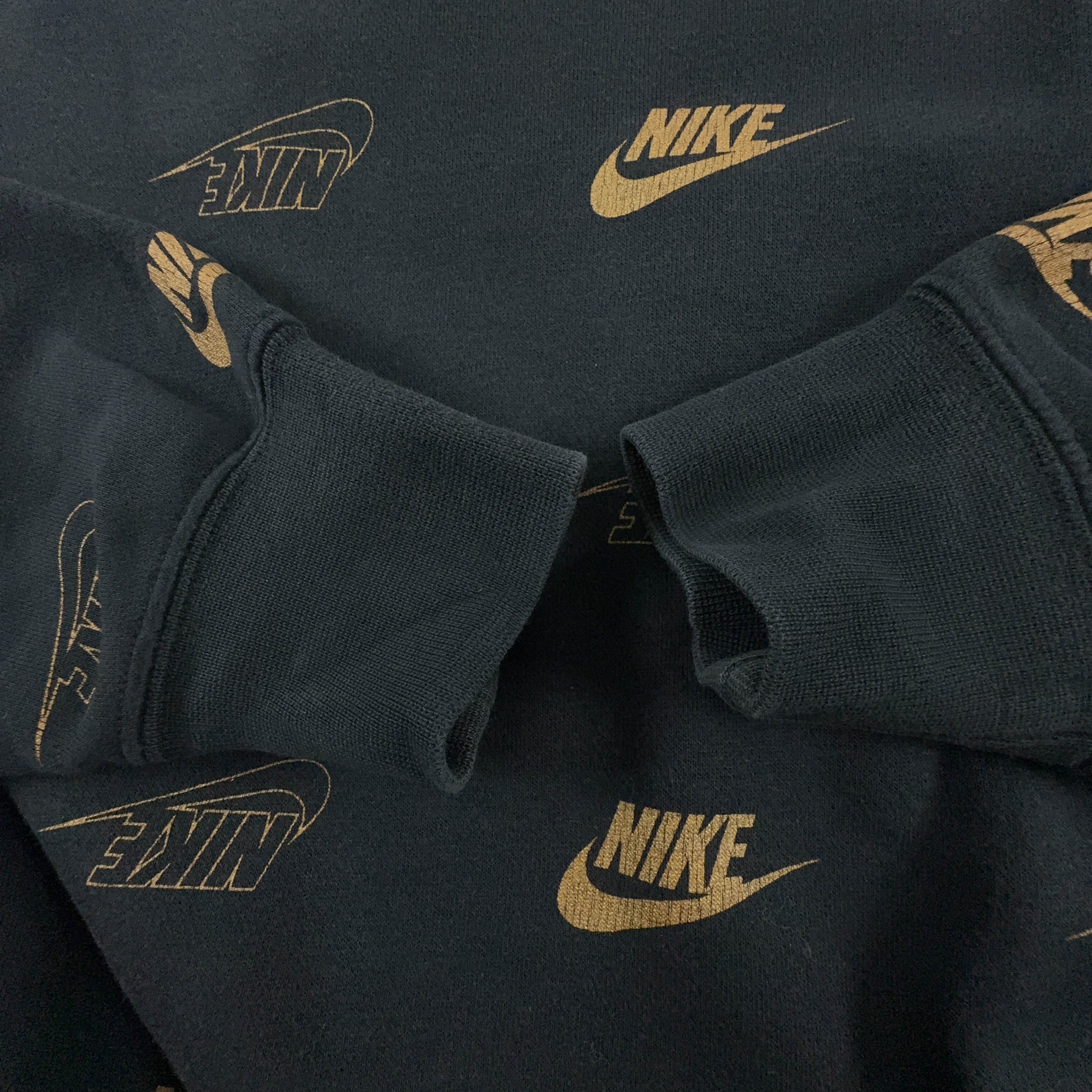 Felpa Nike nera con stampe a girocollo 80% cotone - Taglia M uomo