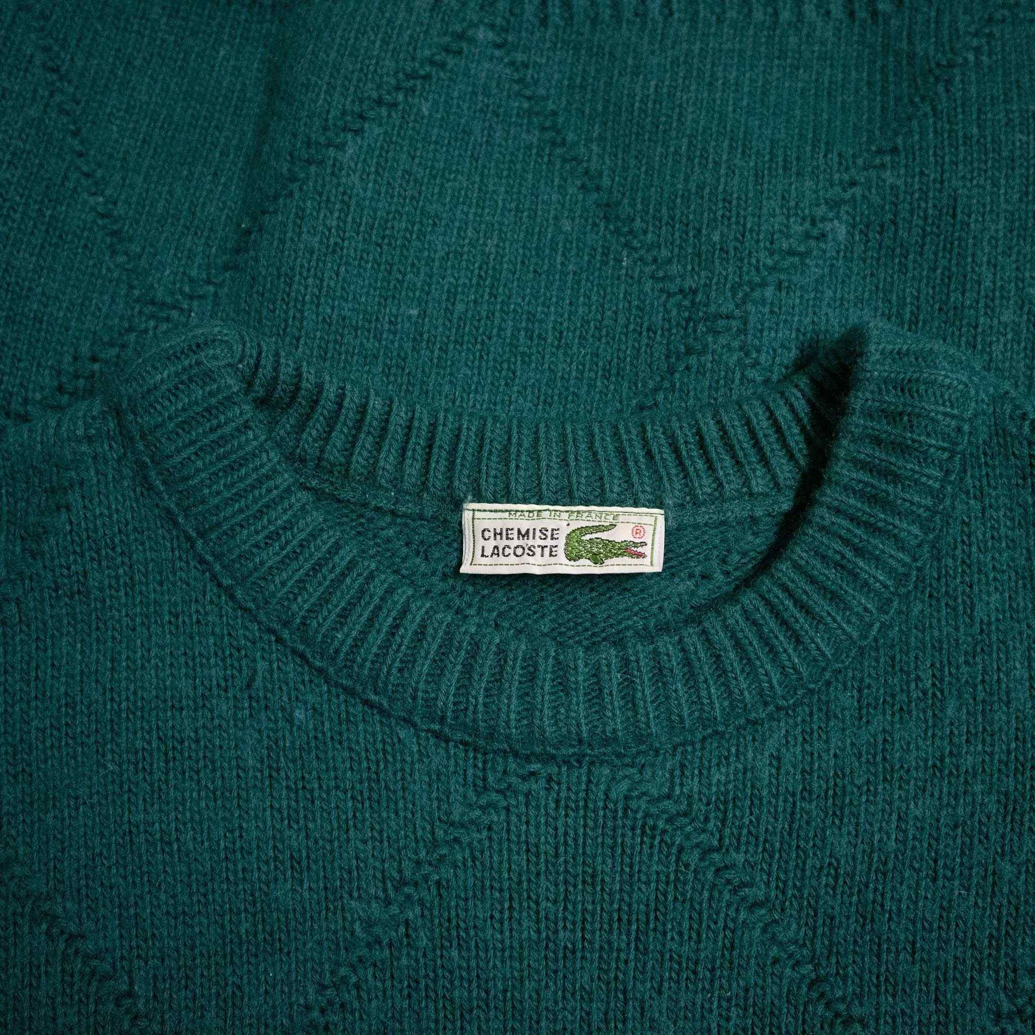 Lacoste Vintage sweater 51% wool - Size M/L