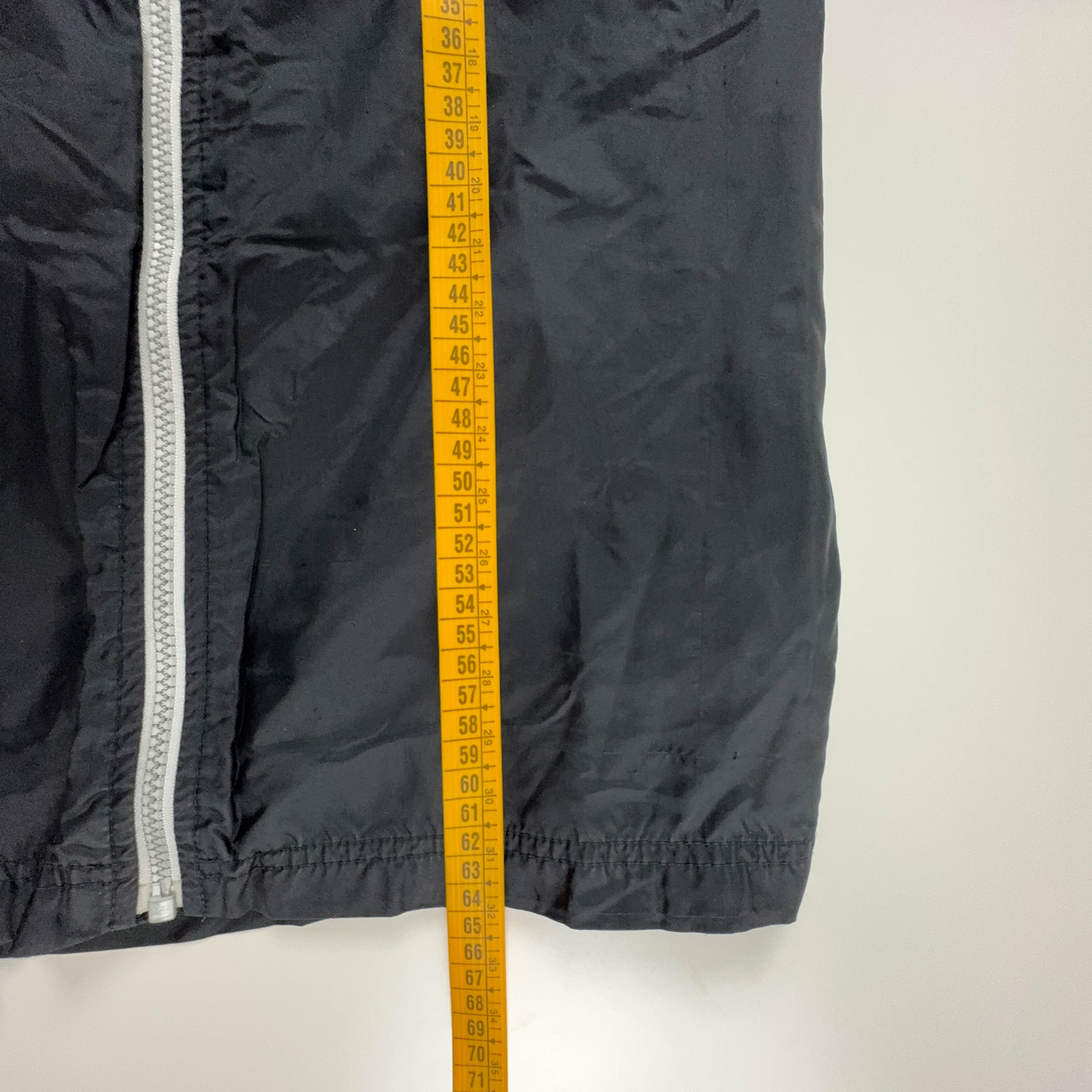 Giacca a vento Nike nera con zip logo ricamato - Taglia L uomo