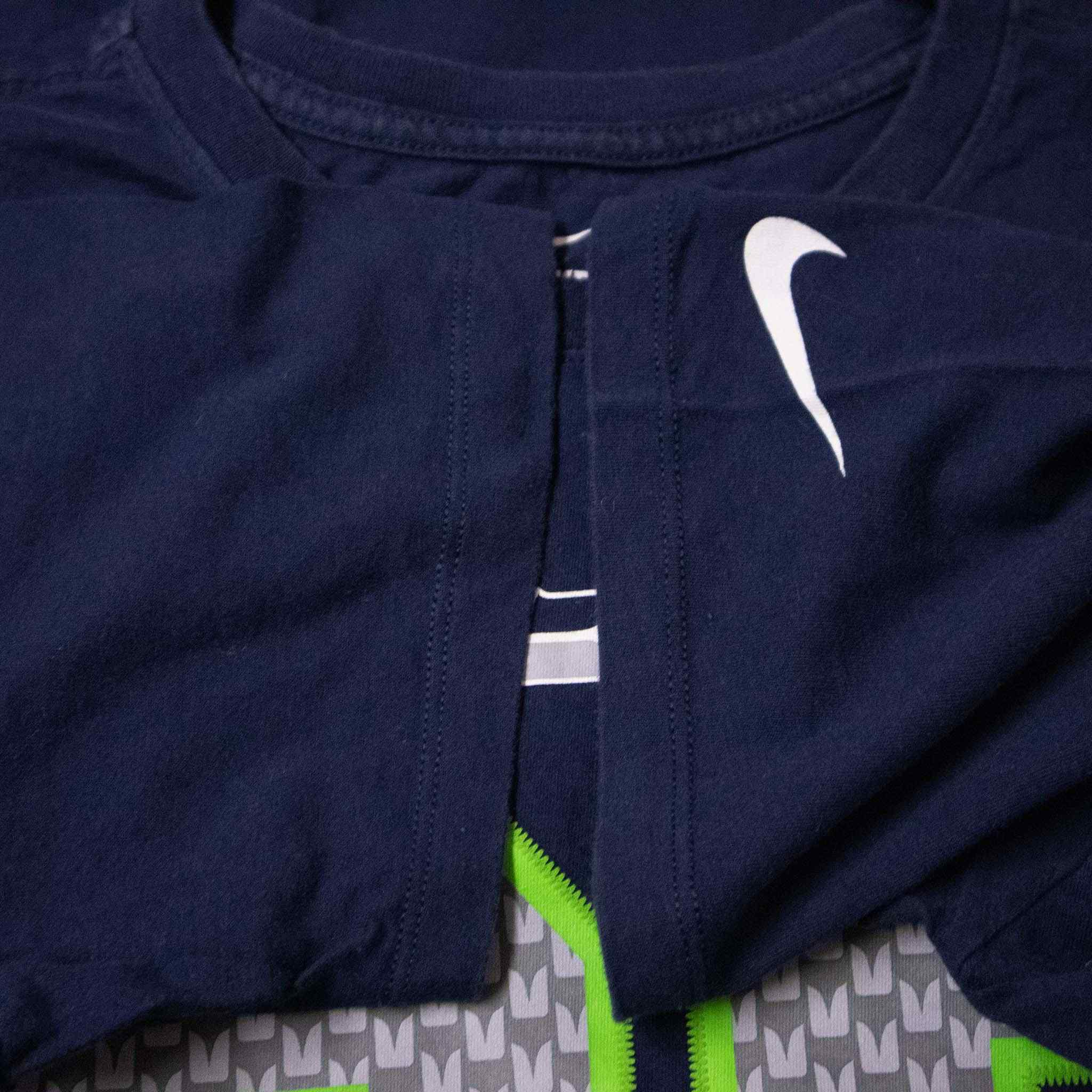 Nike Sport T shirt - Size M