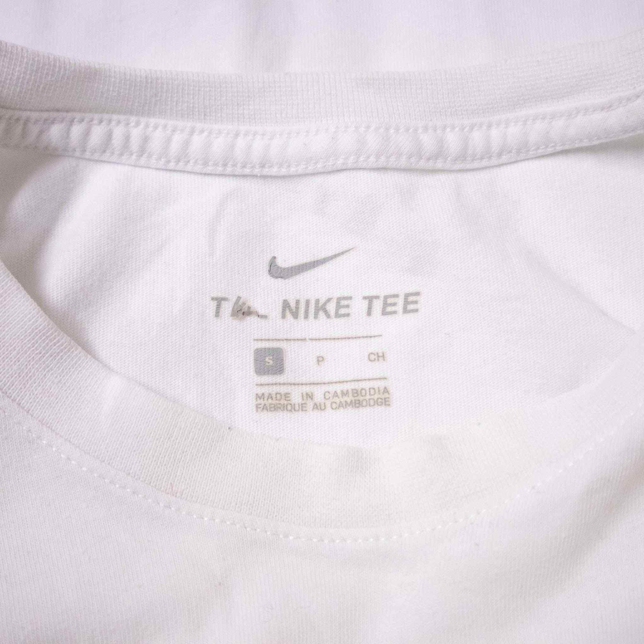 Nike T-Shirt - Size S