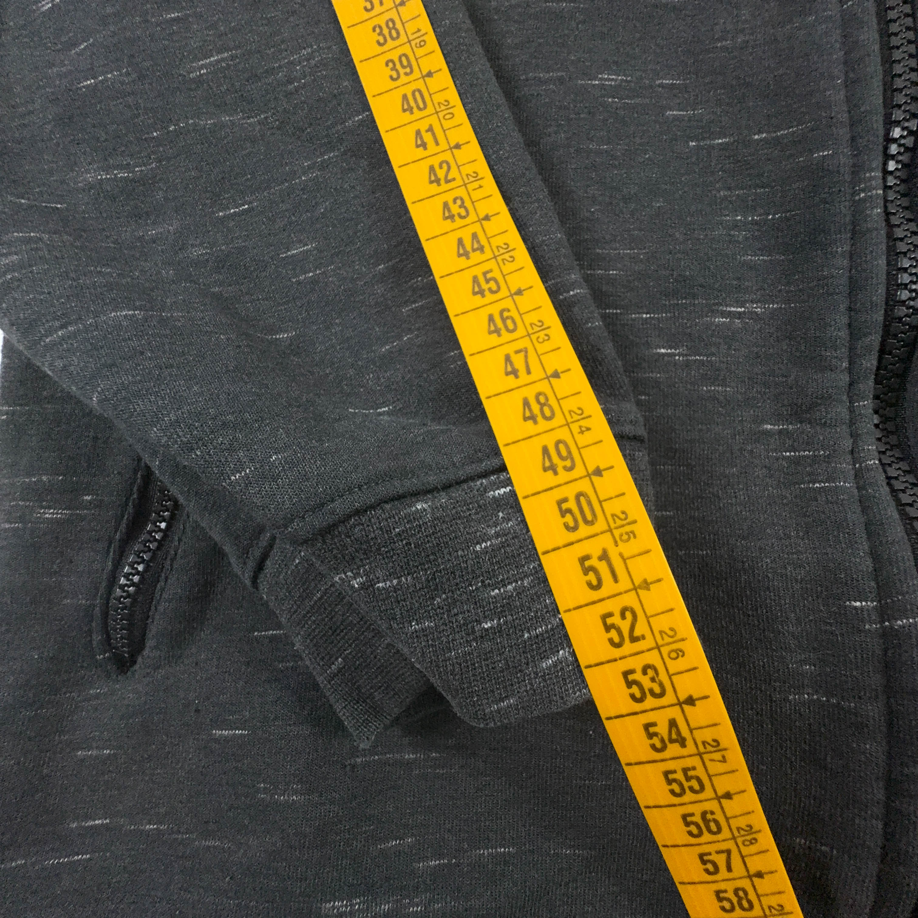 Felpa Nike grigia scura con cappuccio e zip 80% cotone - Taglia S/M uomo