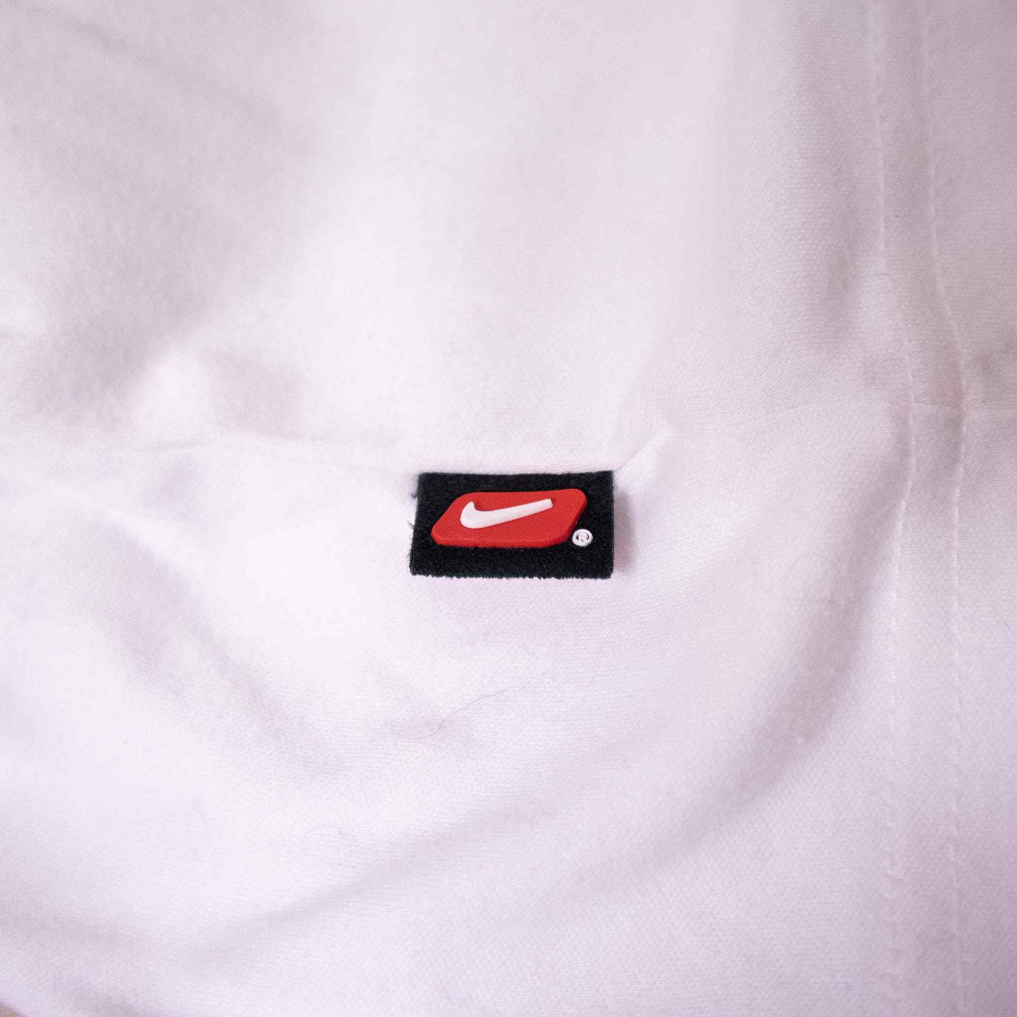 Nike T-Shirt - Size M