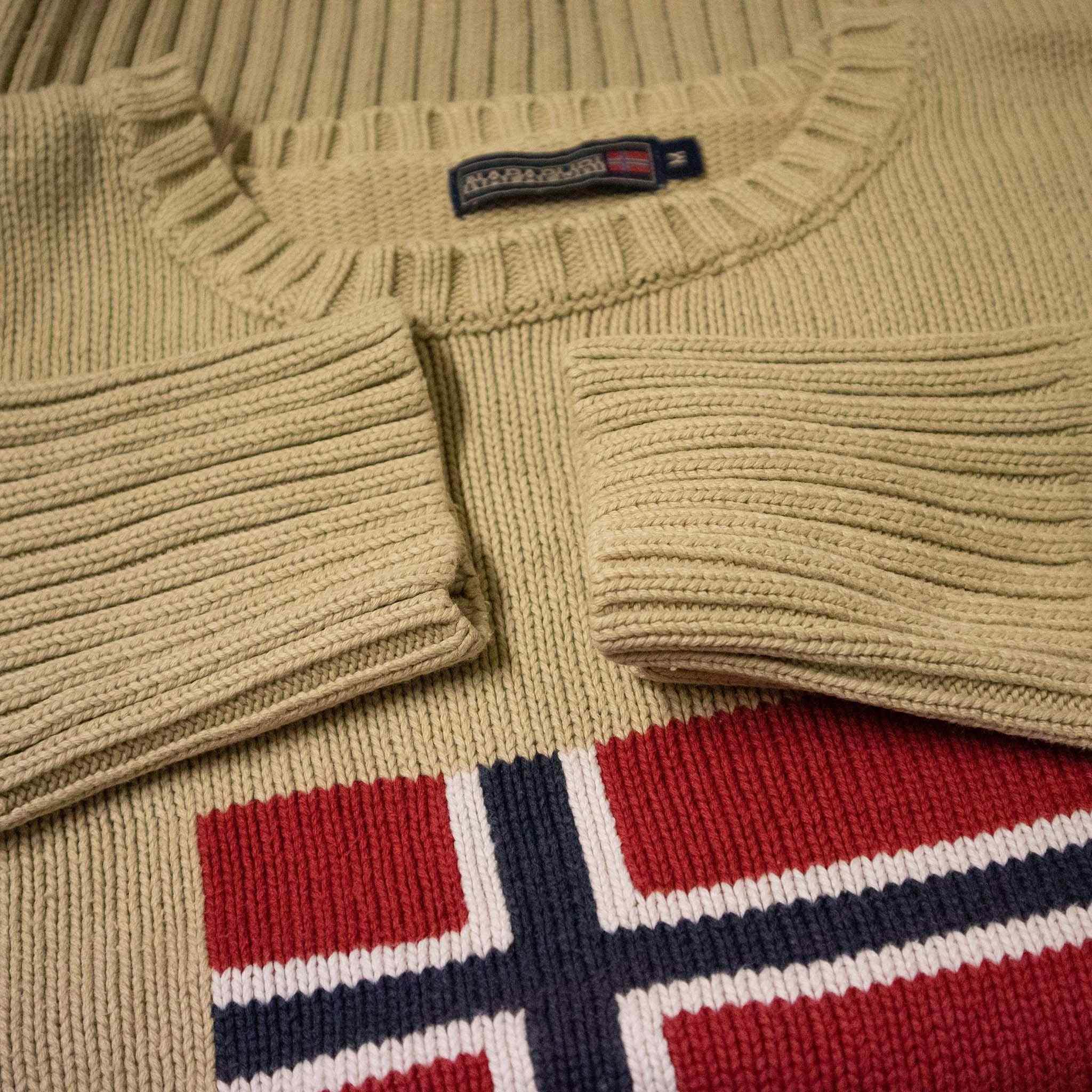 Napapijri sweater - Size M