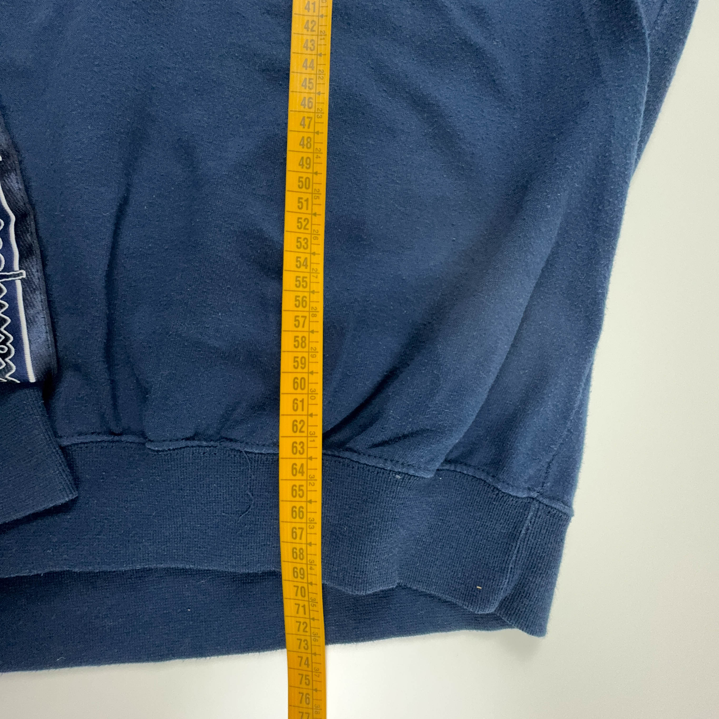 Vintage 90s Champion Champion Sweater Navy Blue Yellow Thrashed