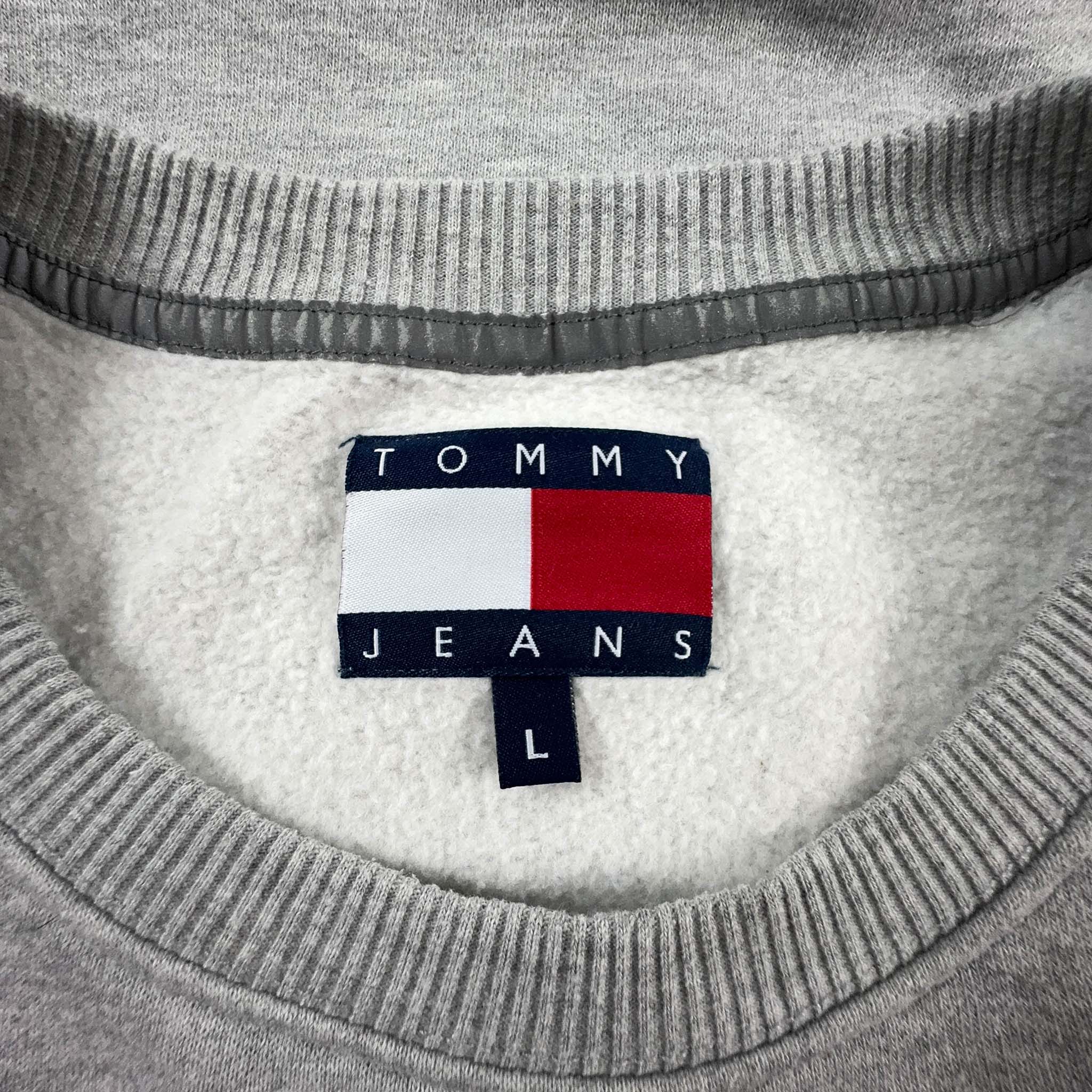 Felpa Tommy Hilfiger a girocollo grigia con logo grande ricamato - Taglia L