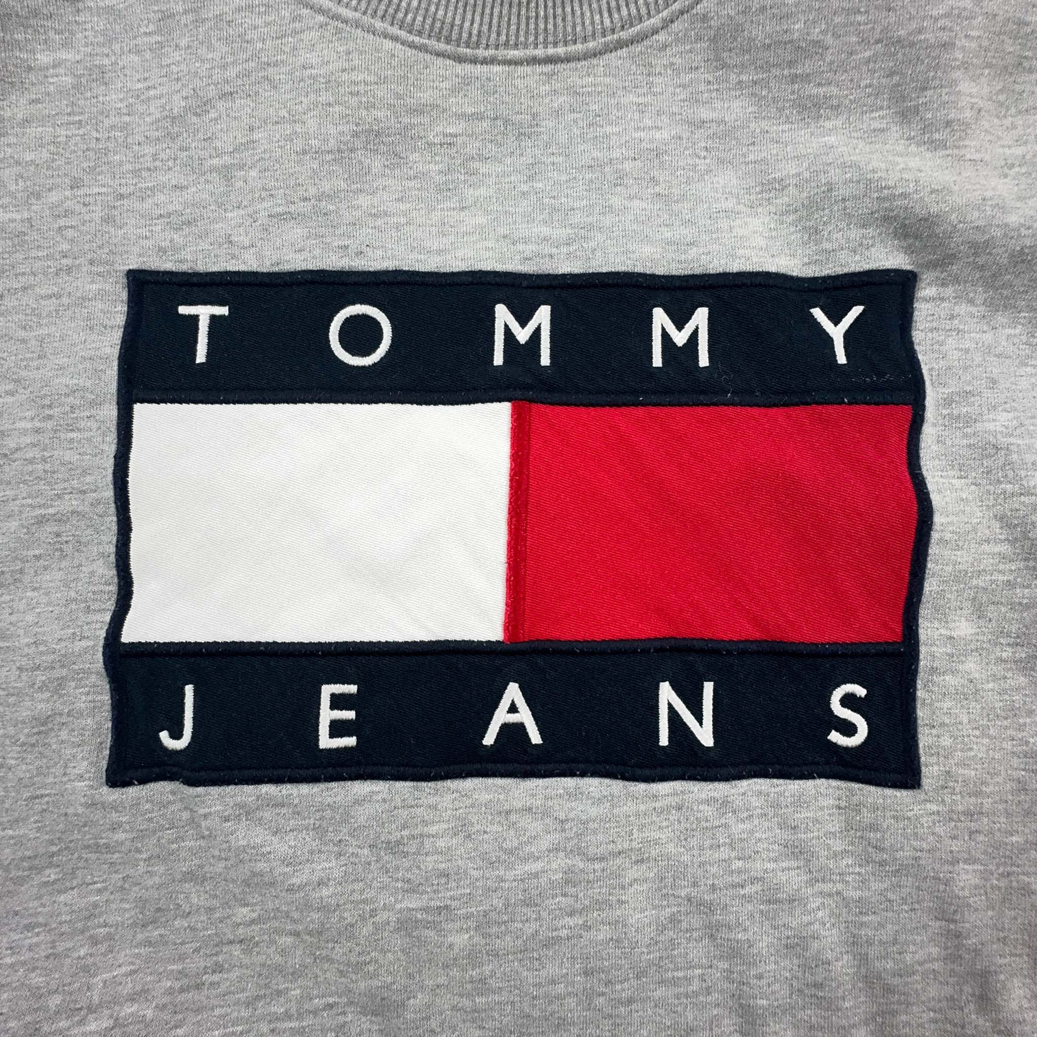 Felpa Tommy Hilfiger a girocollo grigia con logo grande ricamato - Taglia L