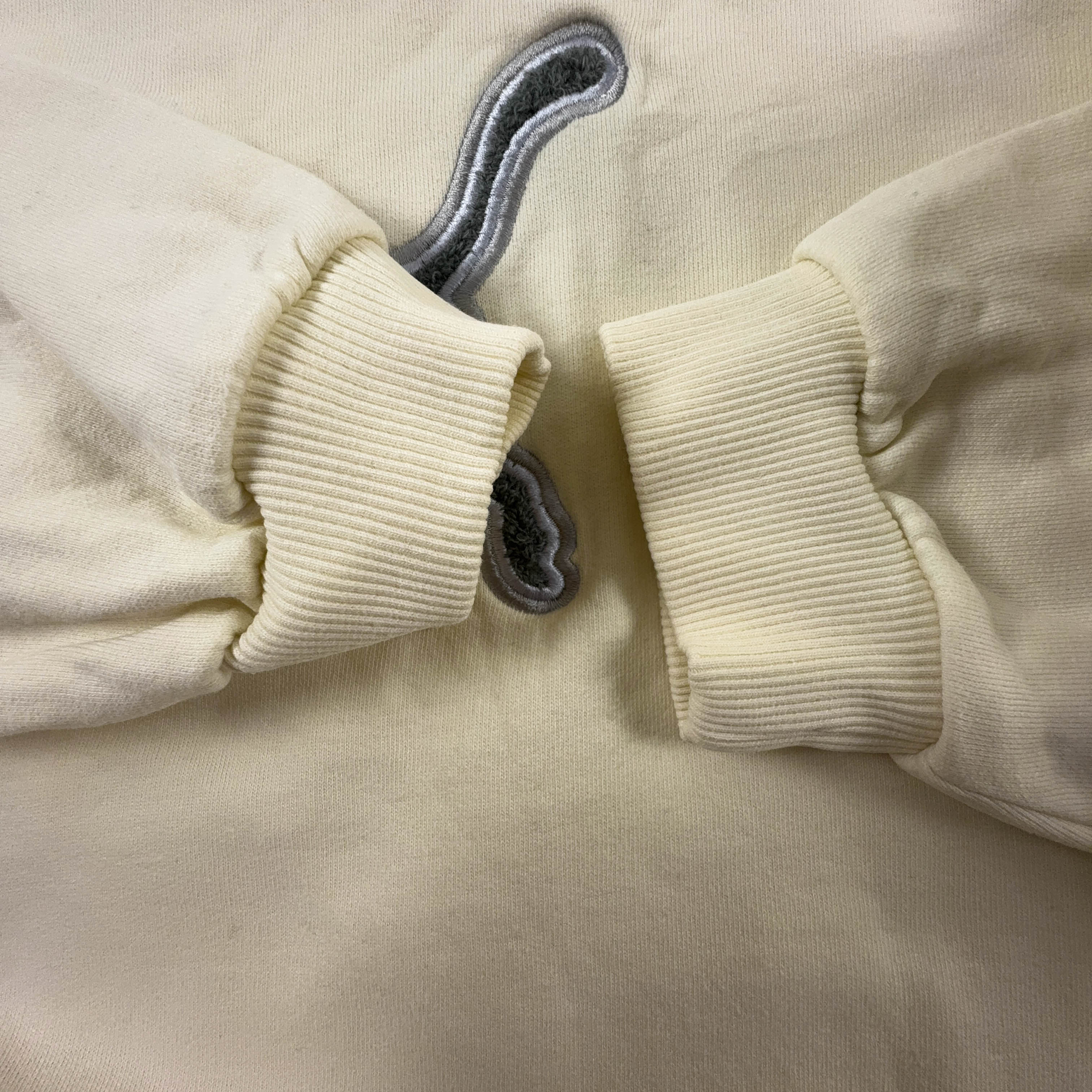 Felpa Puma Vintage crema a girocollo con logo ricamato in cotone anni 90 - Taglia L uomo