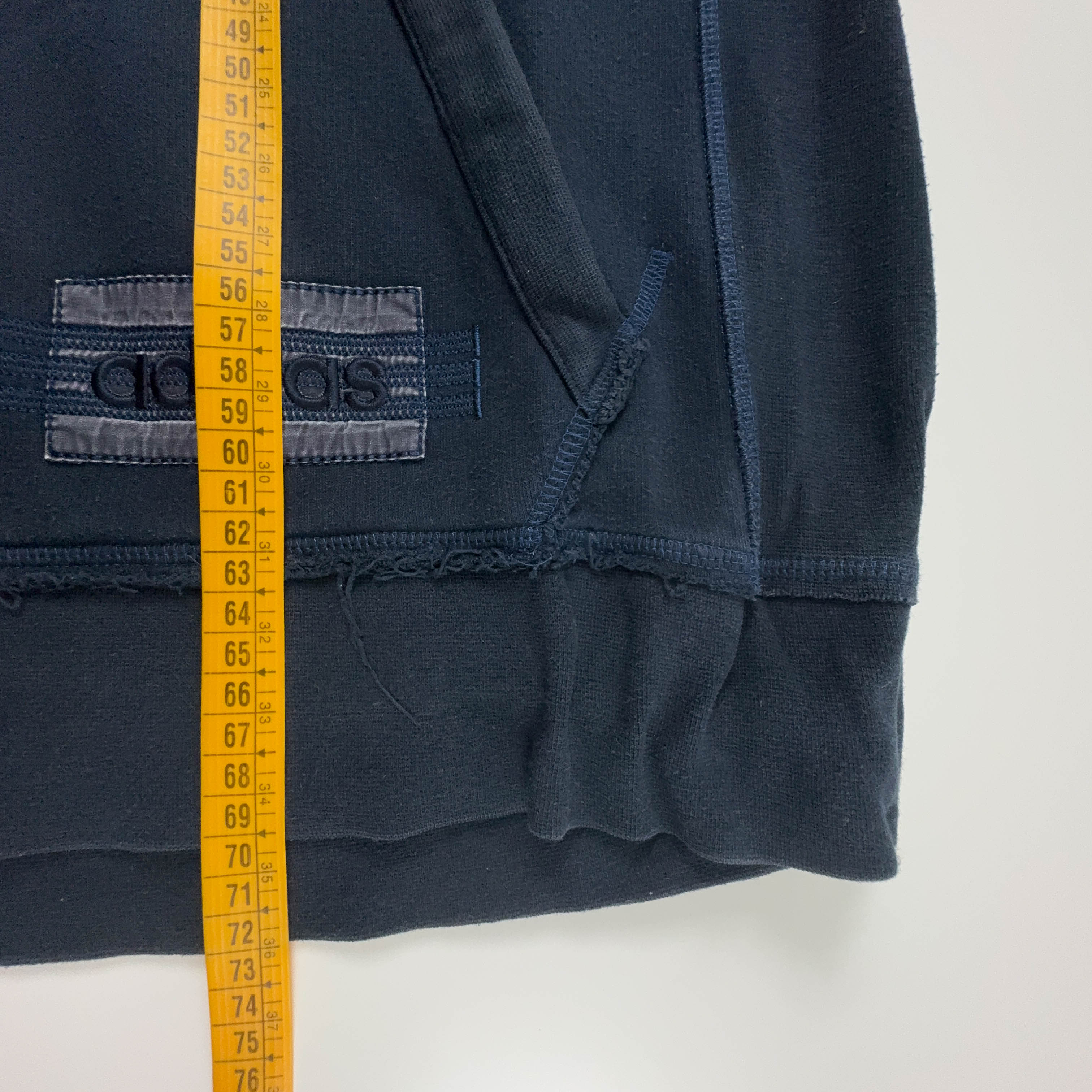 Felpa Adidas Vintage blu scura con cappuccio 70% cotone anni 2000 - Taglia L/XL uomo