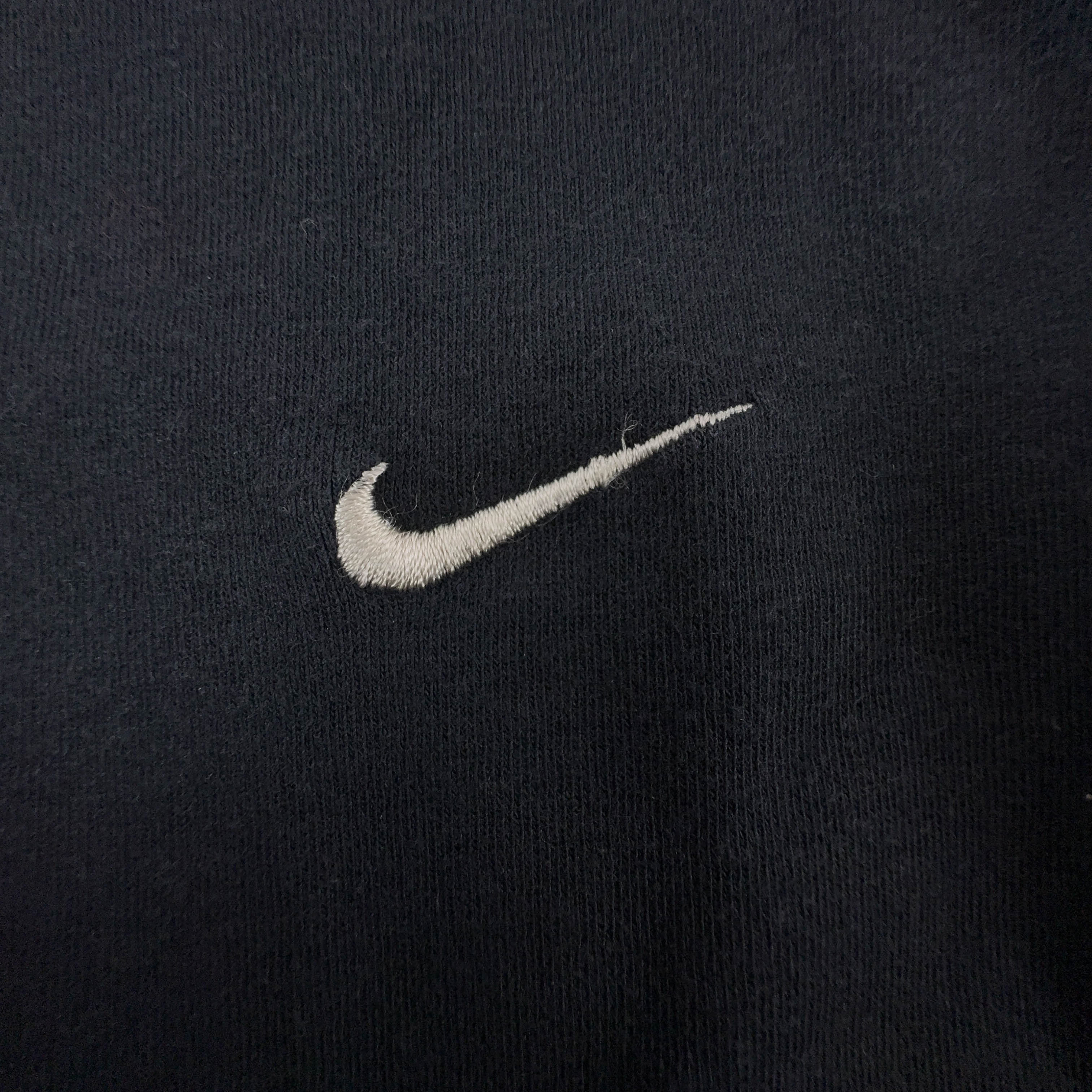 Felpa Nike Vintage leggera nera a girocollo 94% cotone anni 00 - Taglia M/L uomo