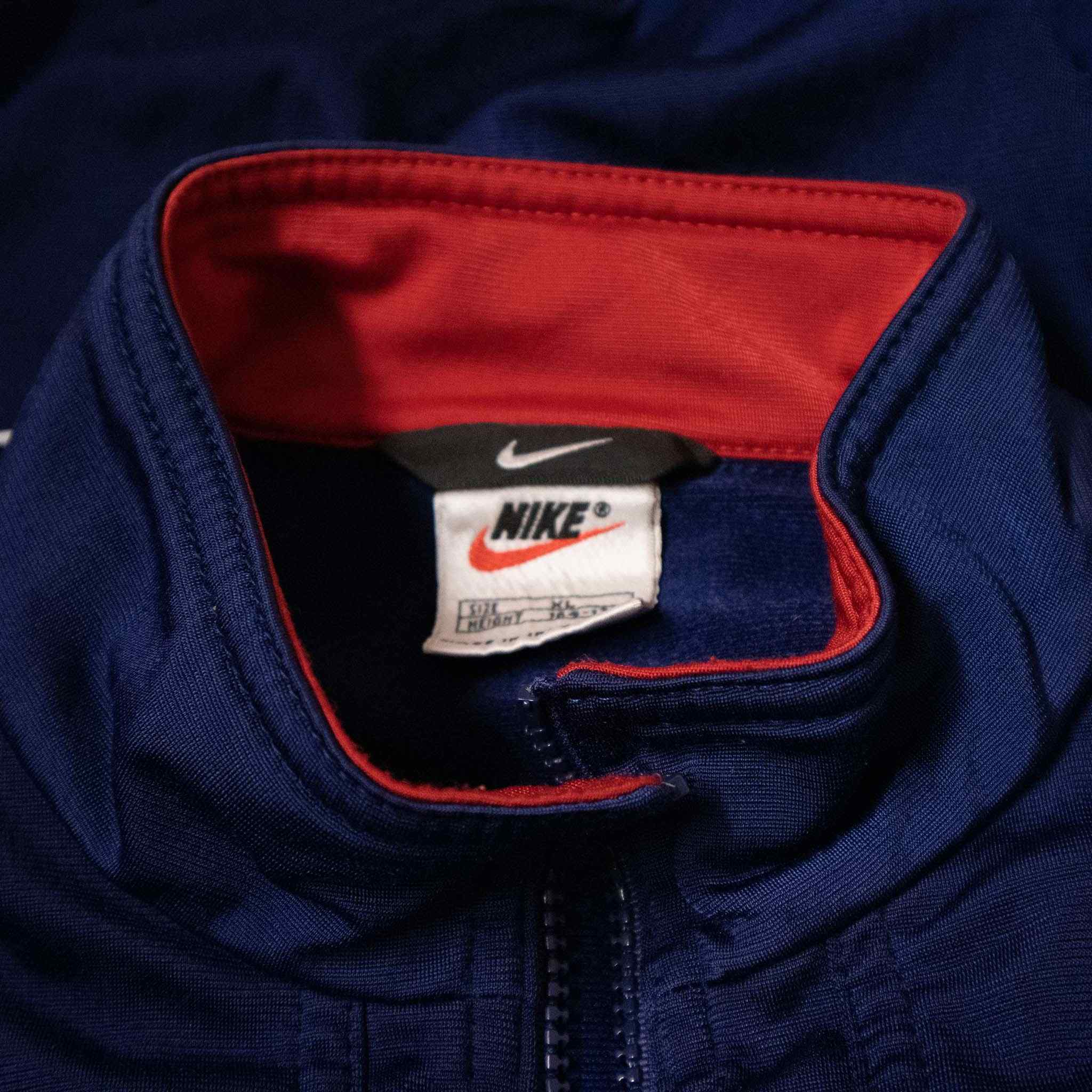 Nike Vintage Sweatshirt - Size M