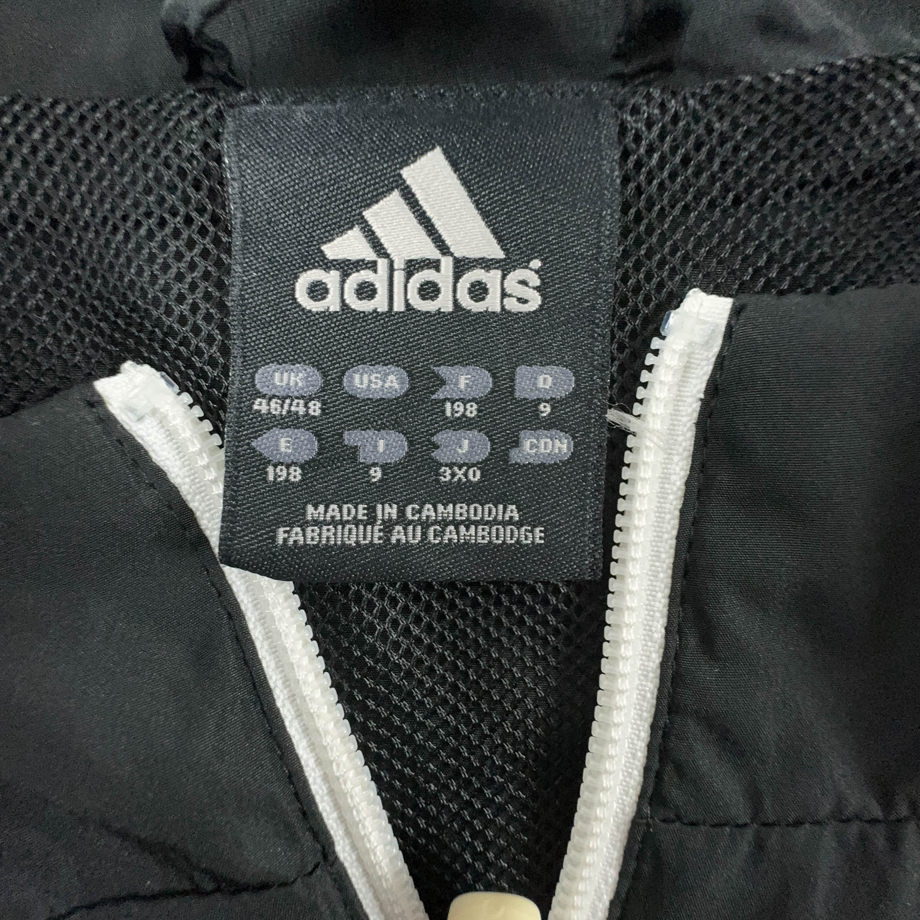 Giacca a vento Adidas Vintage nera con zip anni 2000 - Taglia D9 F198 uomo