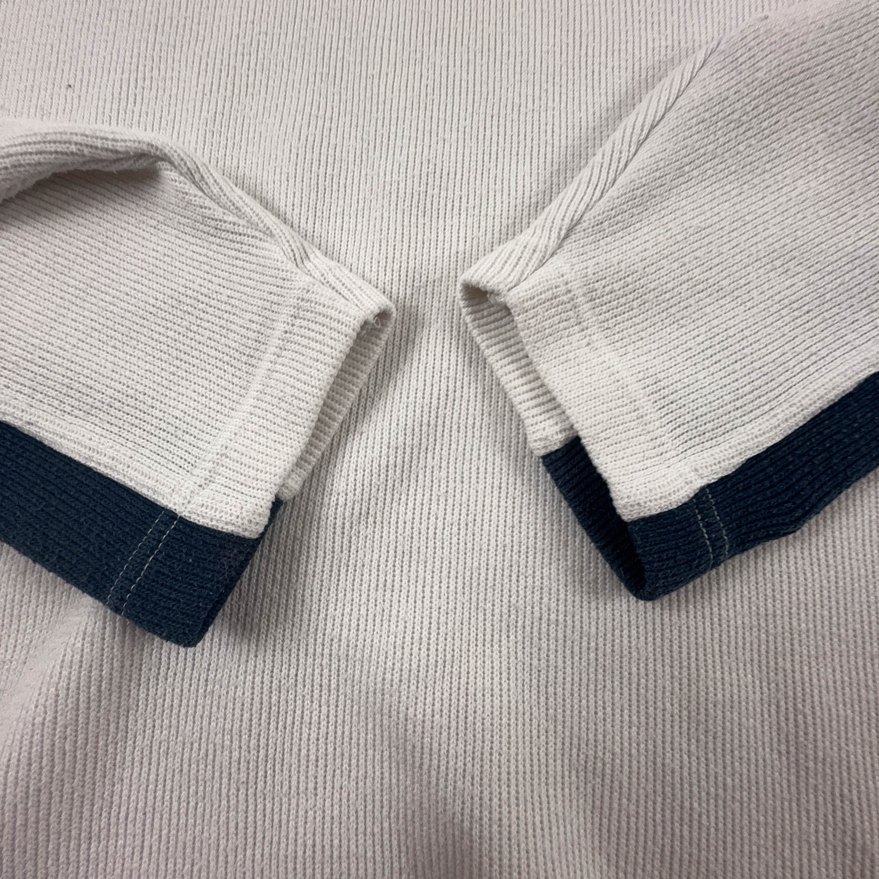 Felpa Ellesse Vintage bianca con scollo a V anni 2000 - Taglia M/L uomo