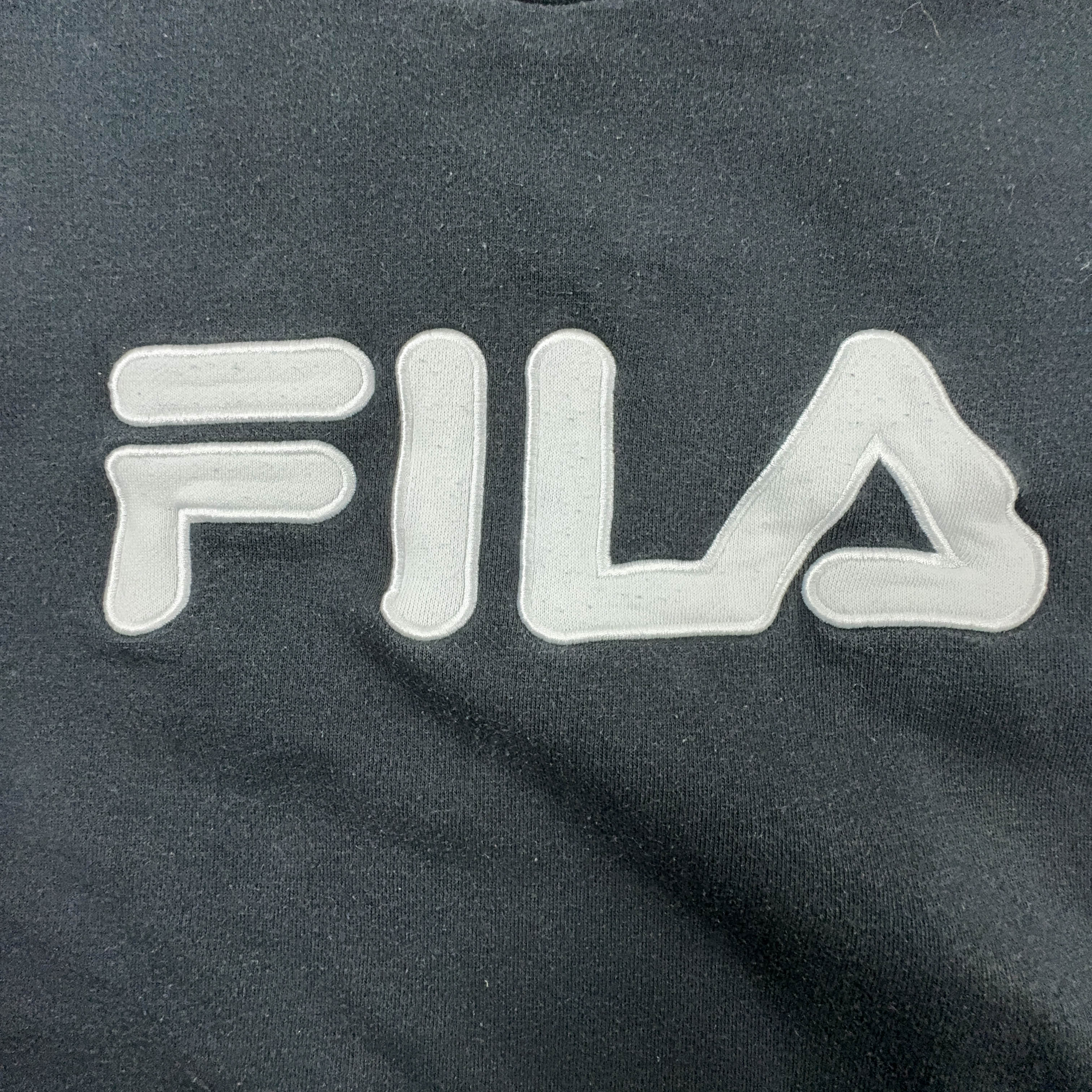 Felpa Fila Vintage nera a girocollo logo bianco ricamato anni 2000 - Taglia XL uomo