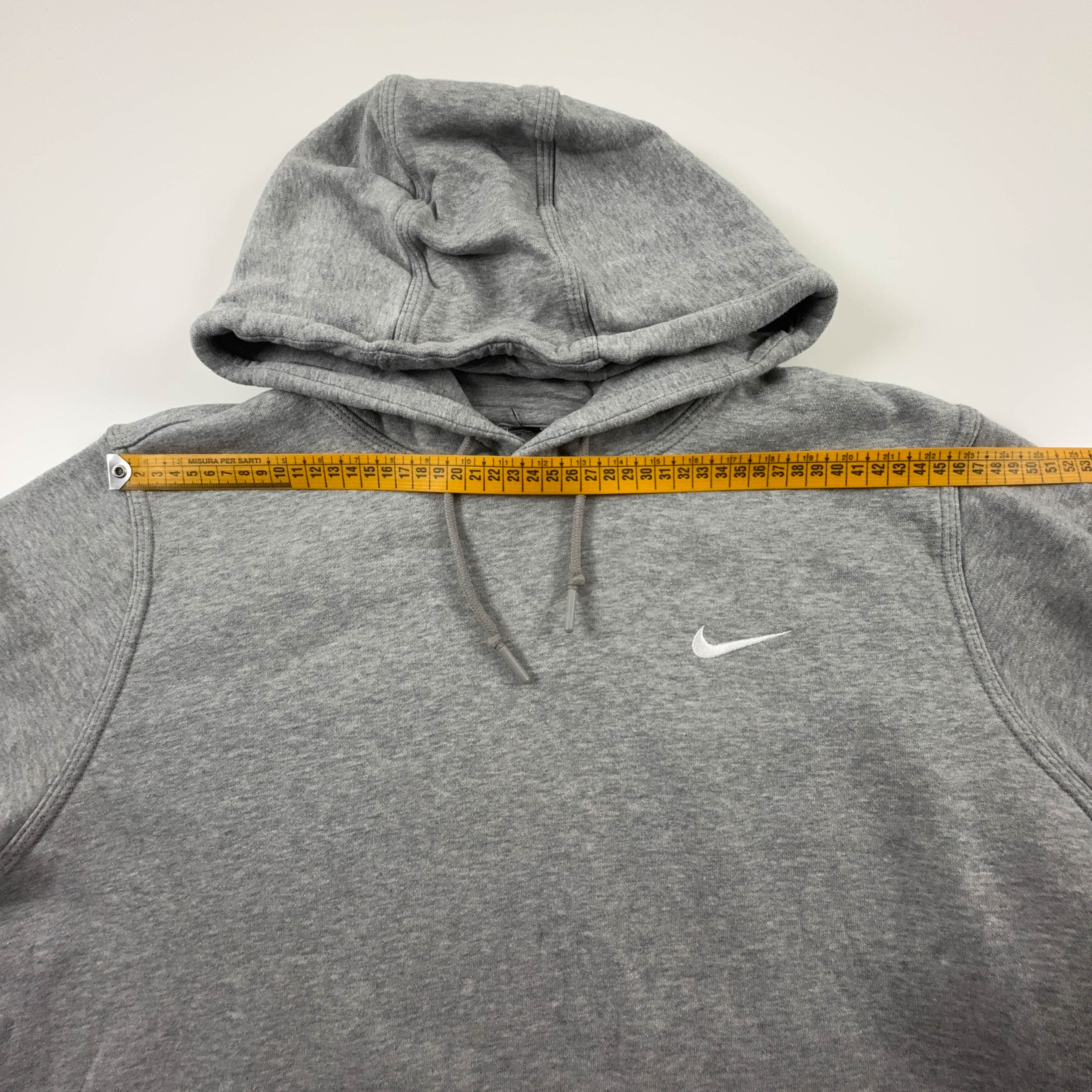 Felpa Nike grigia con cappuccio e ricamo - Taglia M/L uomo