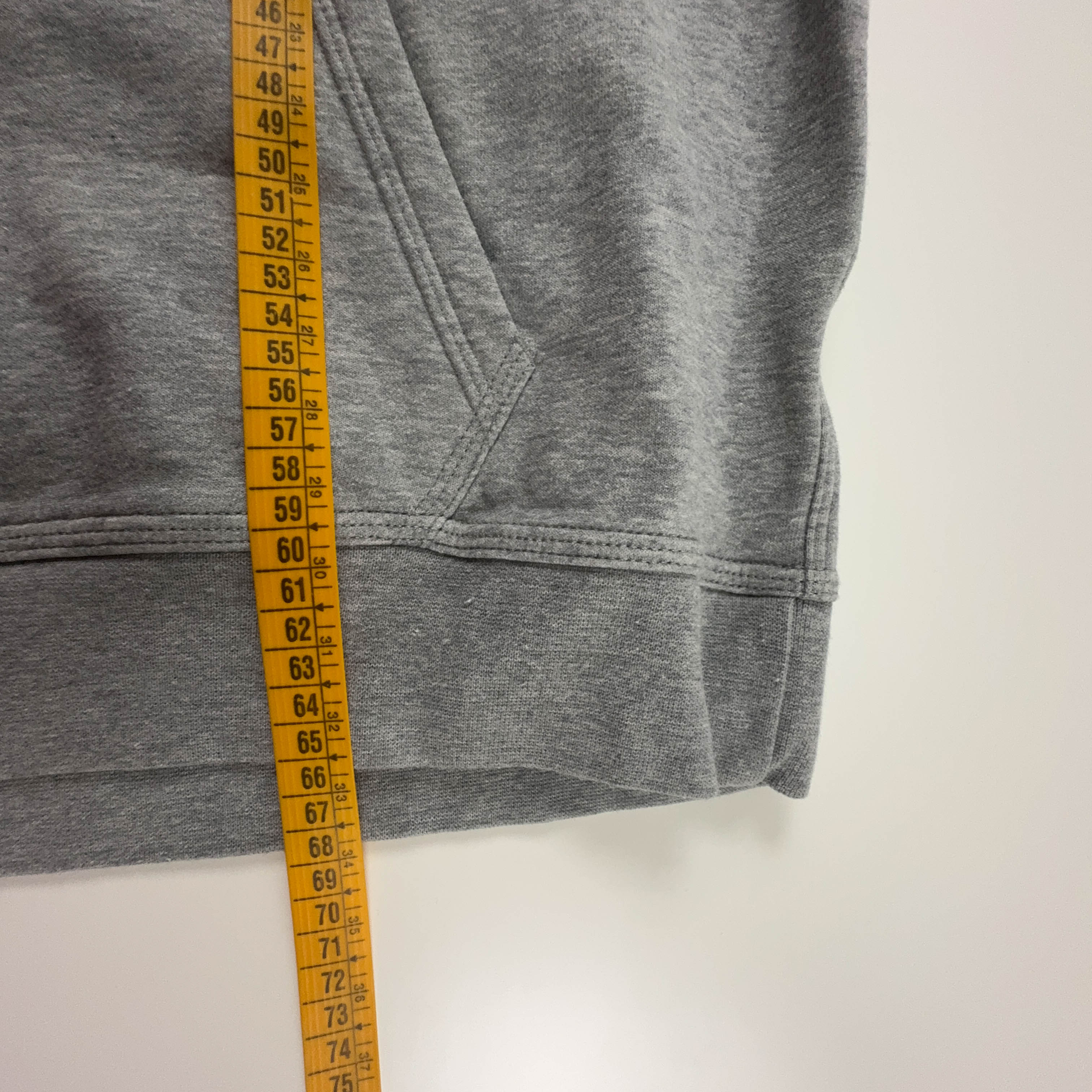 Felpa Nike grigia con cappuccio e ricamo - Taglia M/L uomo