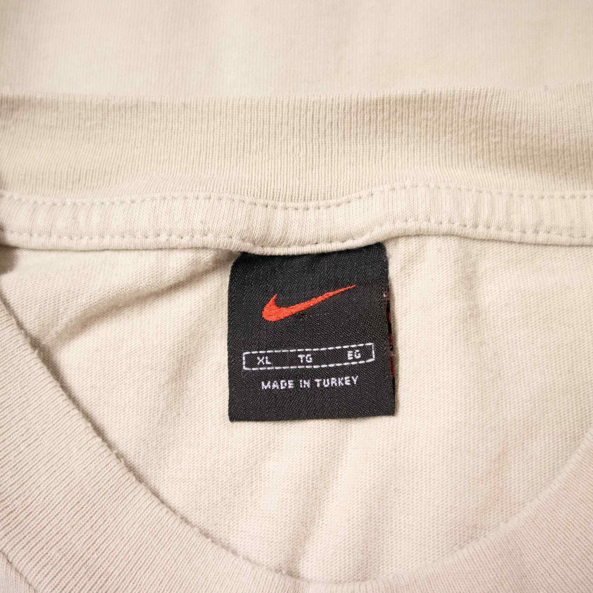 Nike Vintage T shirt - Size XL