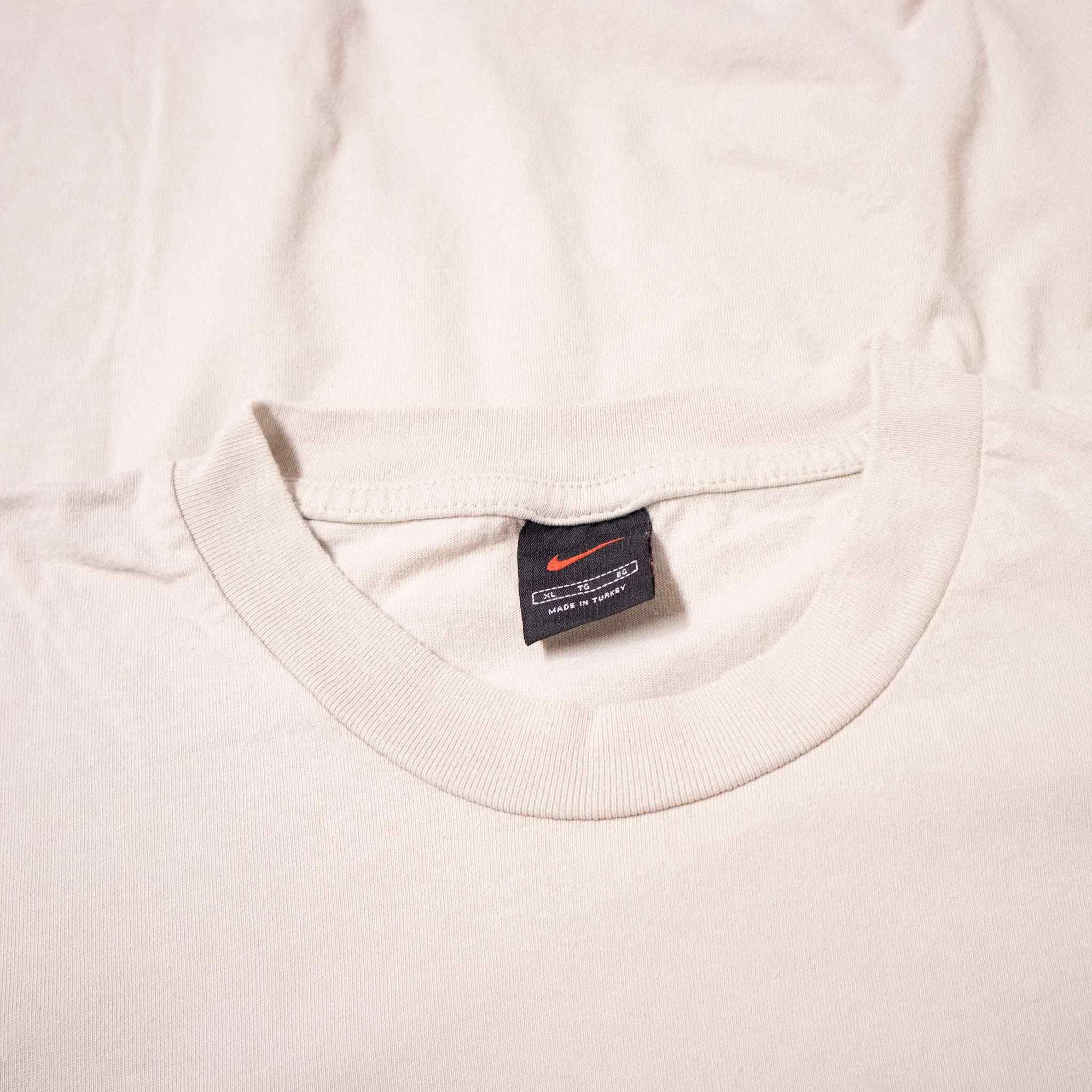 Nike Vintage T shirt - Size XL