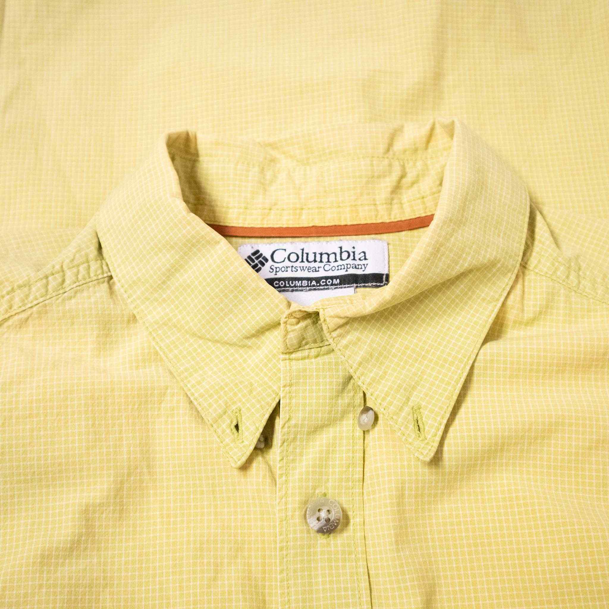 Columbia Shirt - Size M