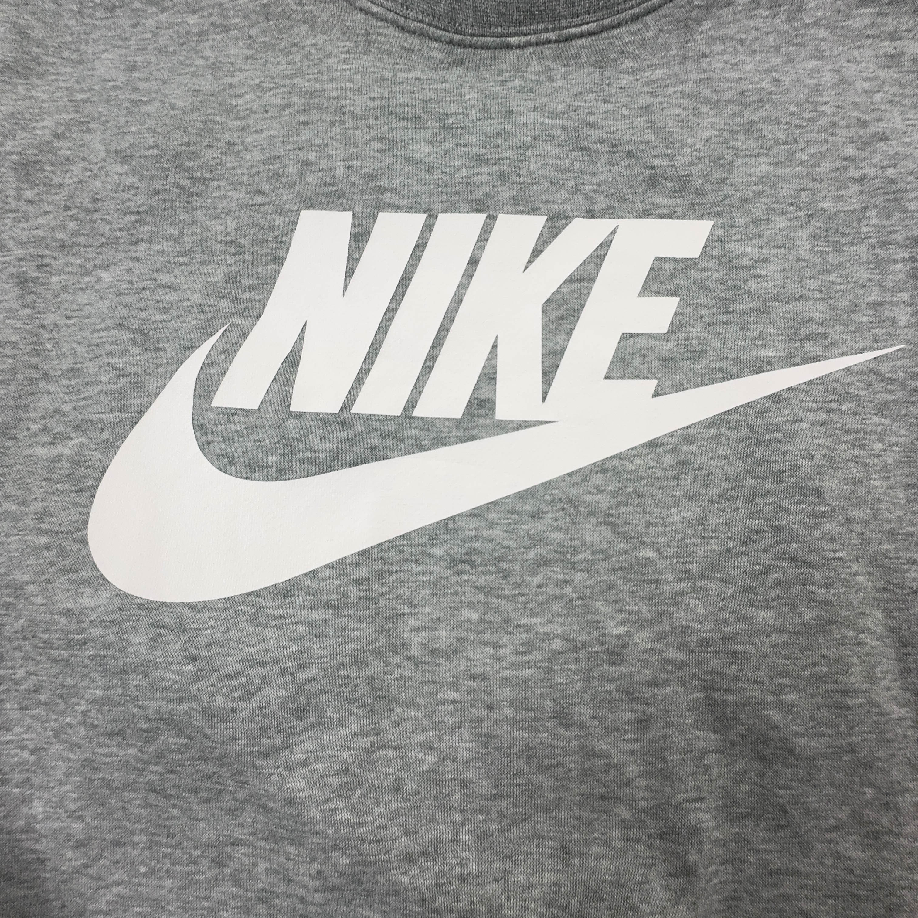 Felpa Nike grigia a girocollo con tasca laterale 80% cotone - Taglia L/XL uomo