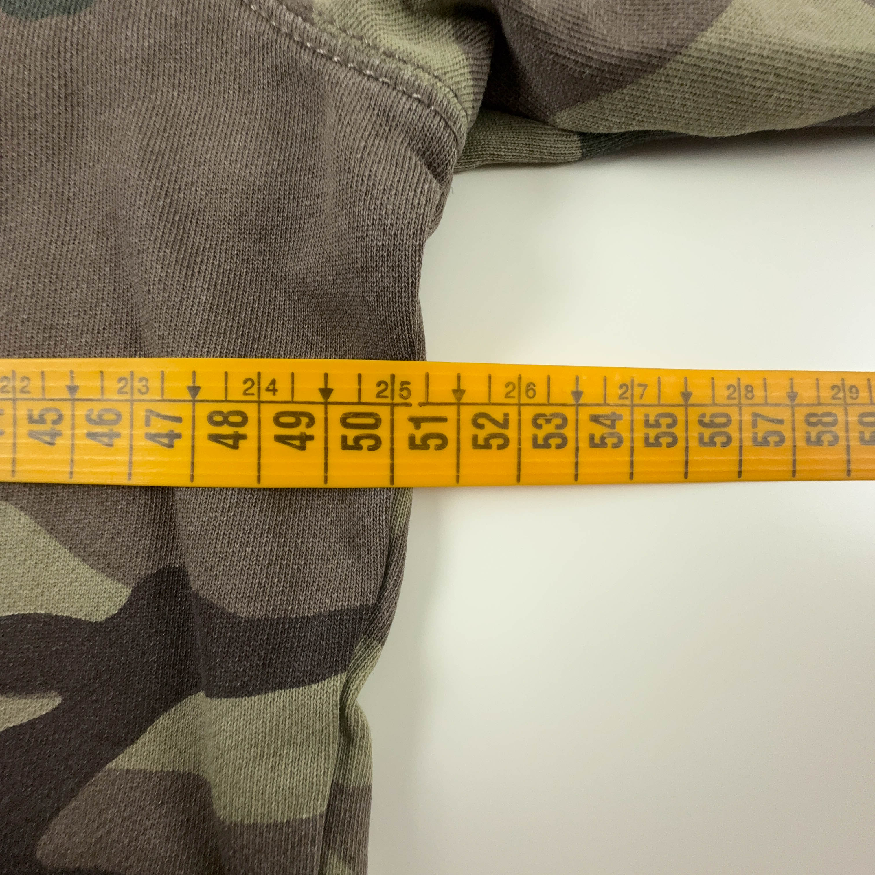 Felpa Napapijri marrone e verde a girocollo con fantasia militare - Taglia S/M uomo