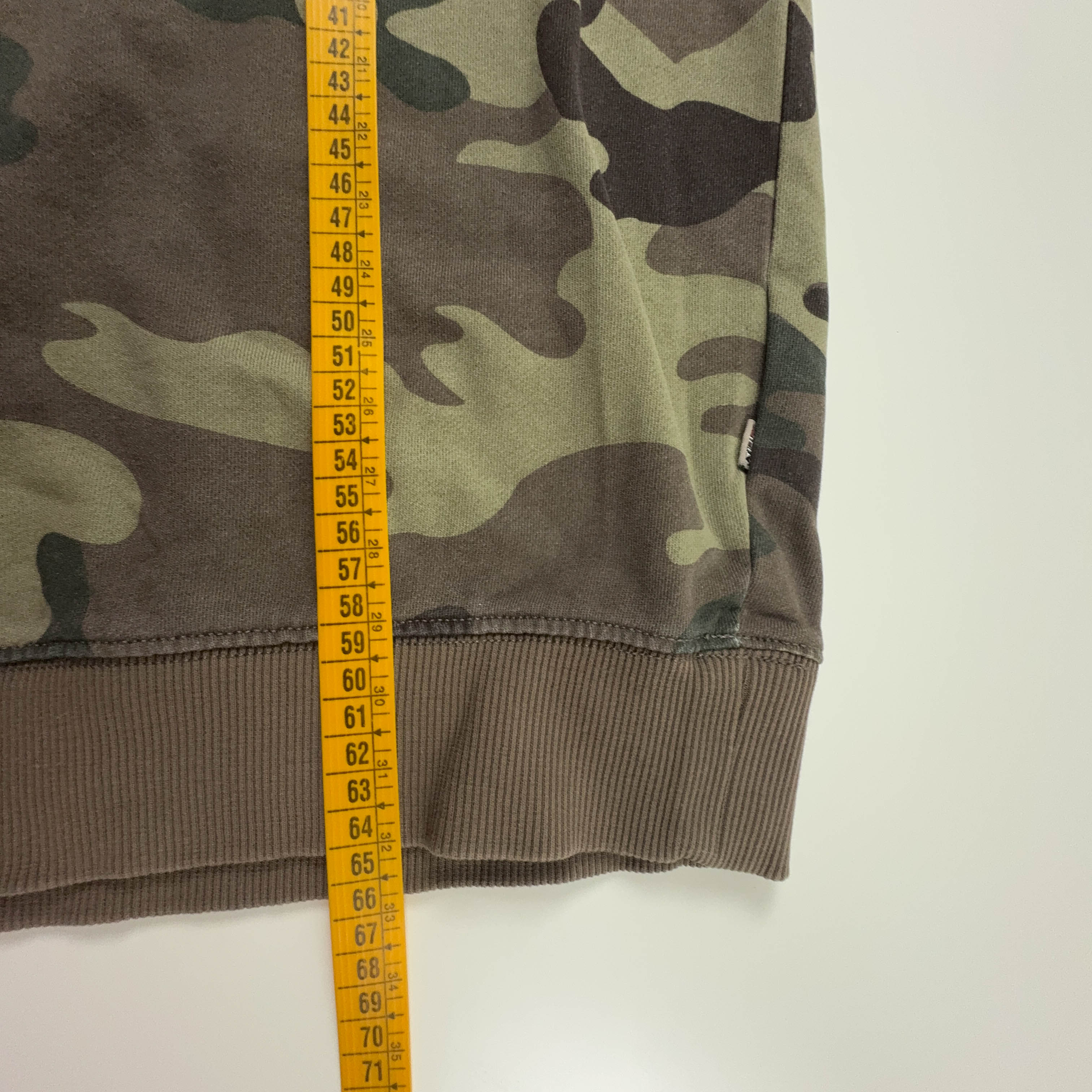 Felpa Napapijri marrone e verde a girocollo con fantasia militare - Taglia S/M uomo