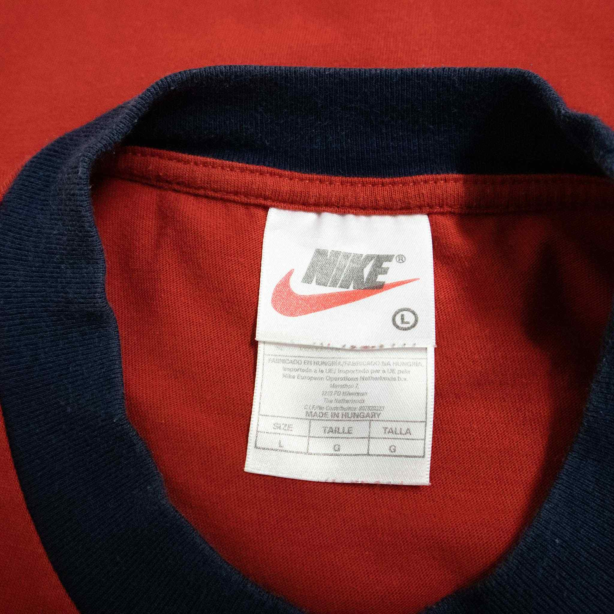 T shirt Nike Vintage 00 Embroidered Spellout  - Taglia L