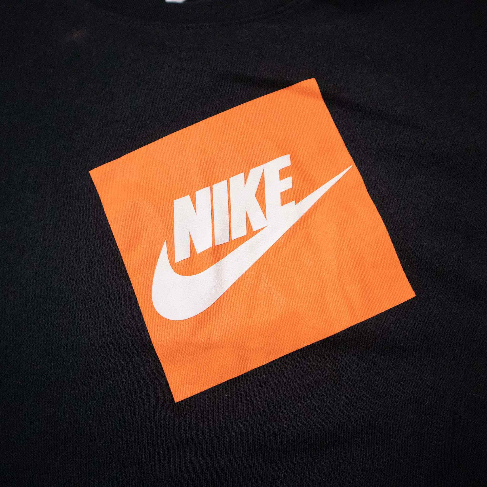 Nike Tee - Size XL