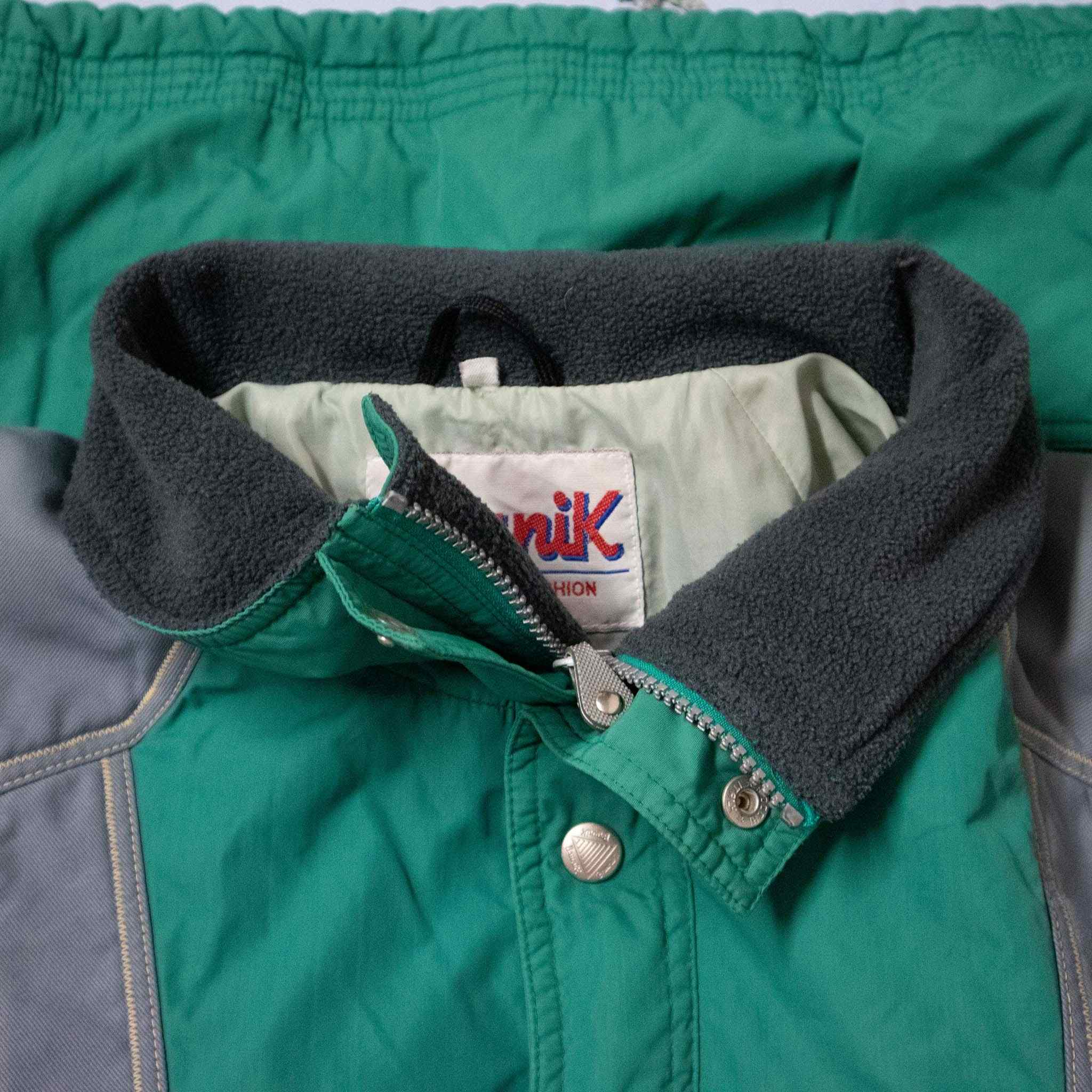 Vintage Fleece - Size L