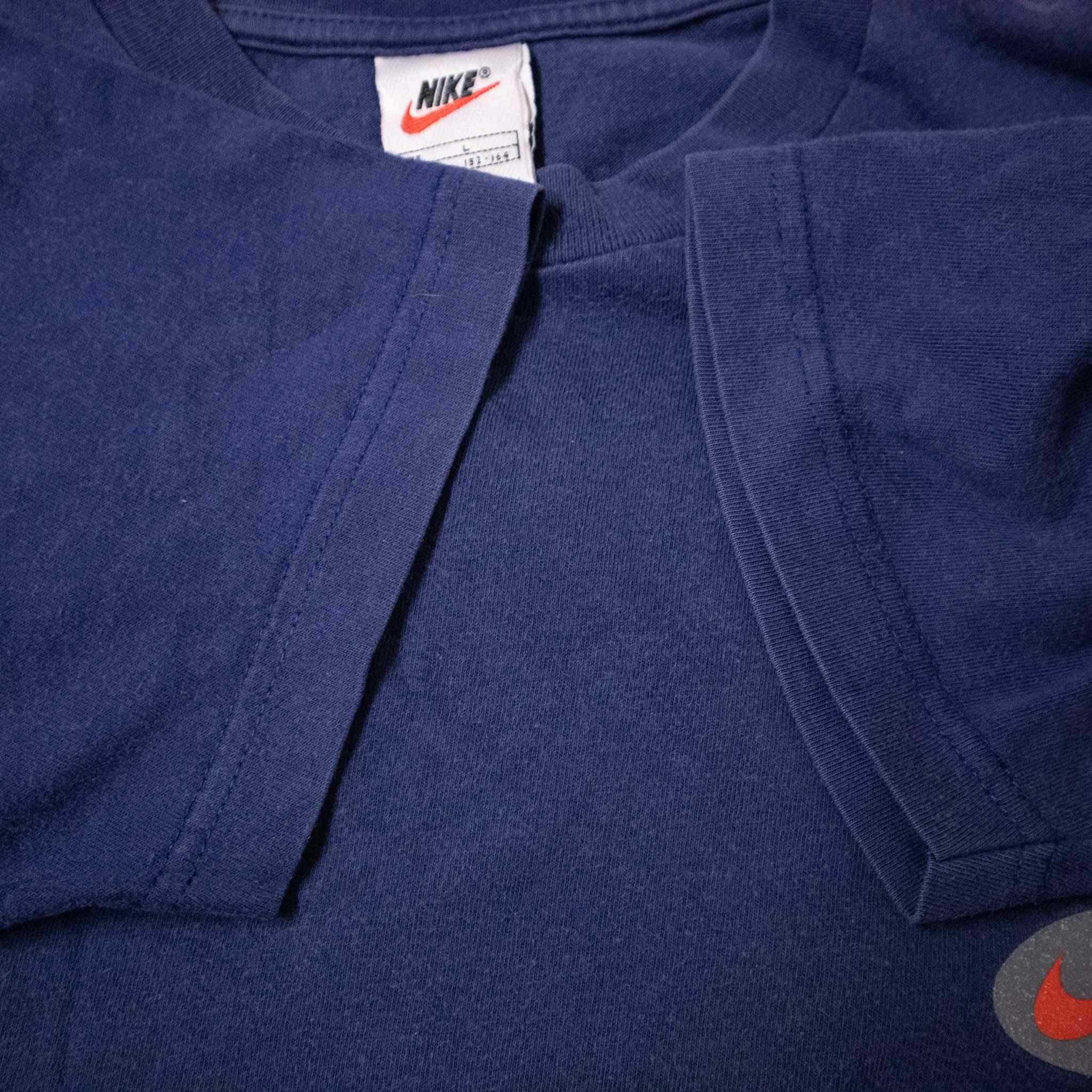 Nike Vintage T shirt - Size S