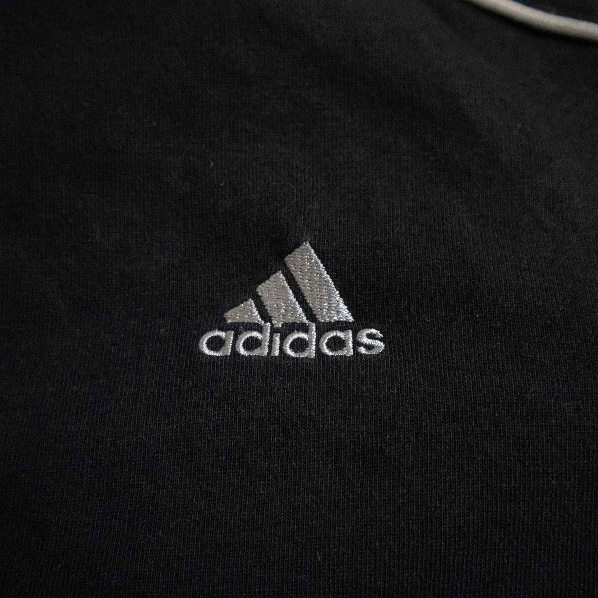 Adidas Vintage 00 T shirt - Size XXL