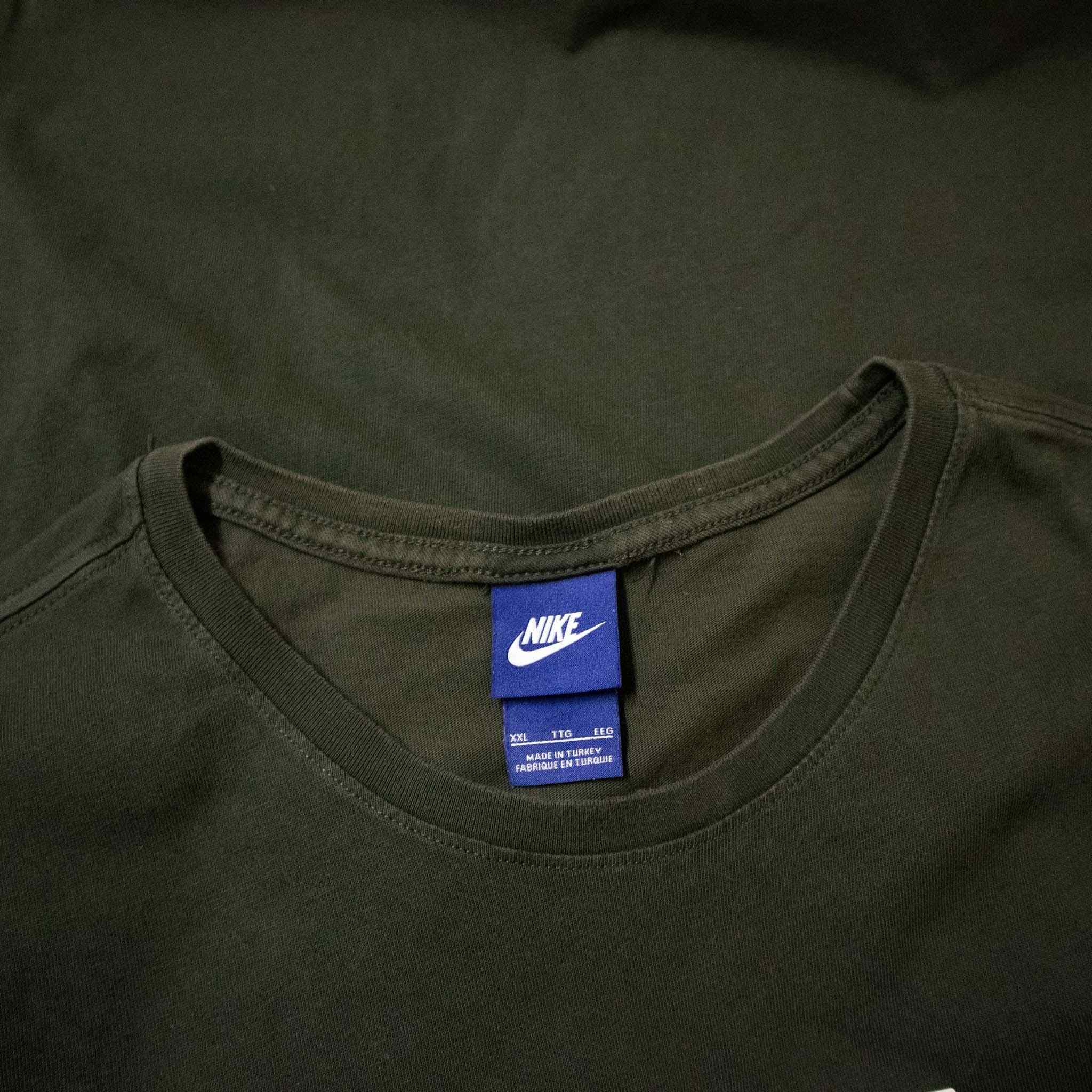 Nike Tee - Size XXL