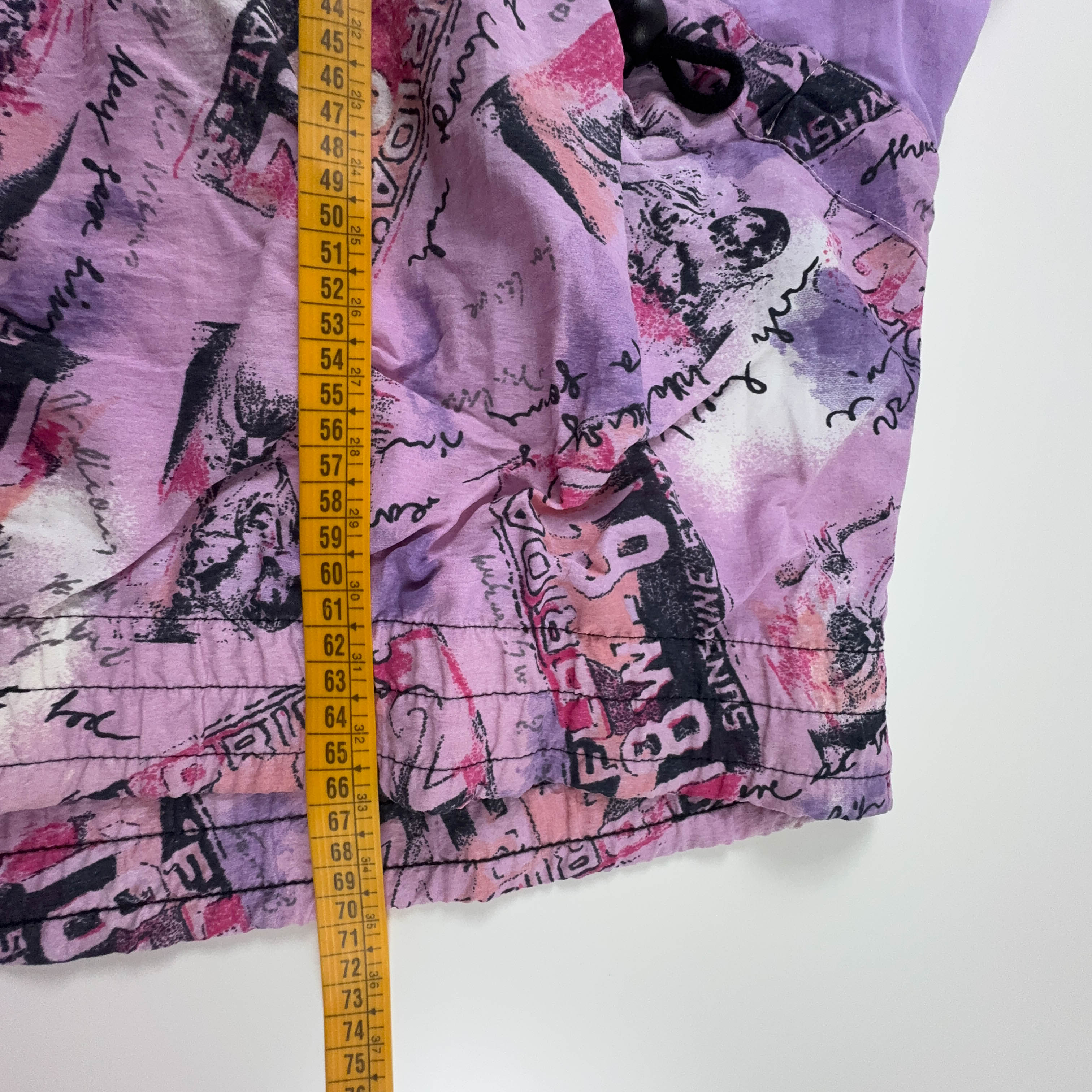 Giacca a vento Vintage viola con fantasia all over e zip anni 90 - Taglia 44 uomo