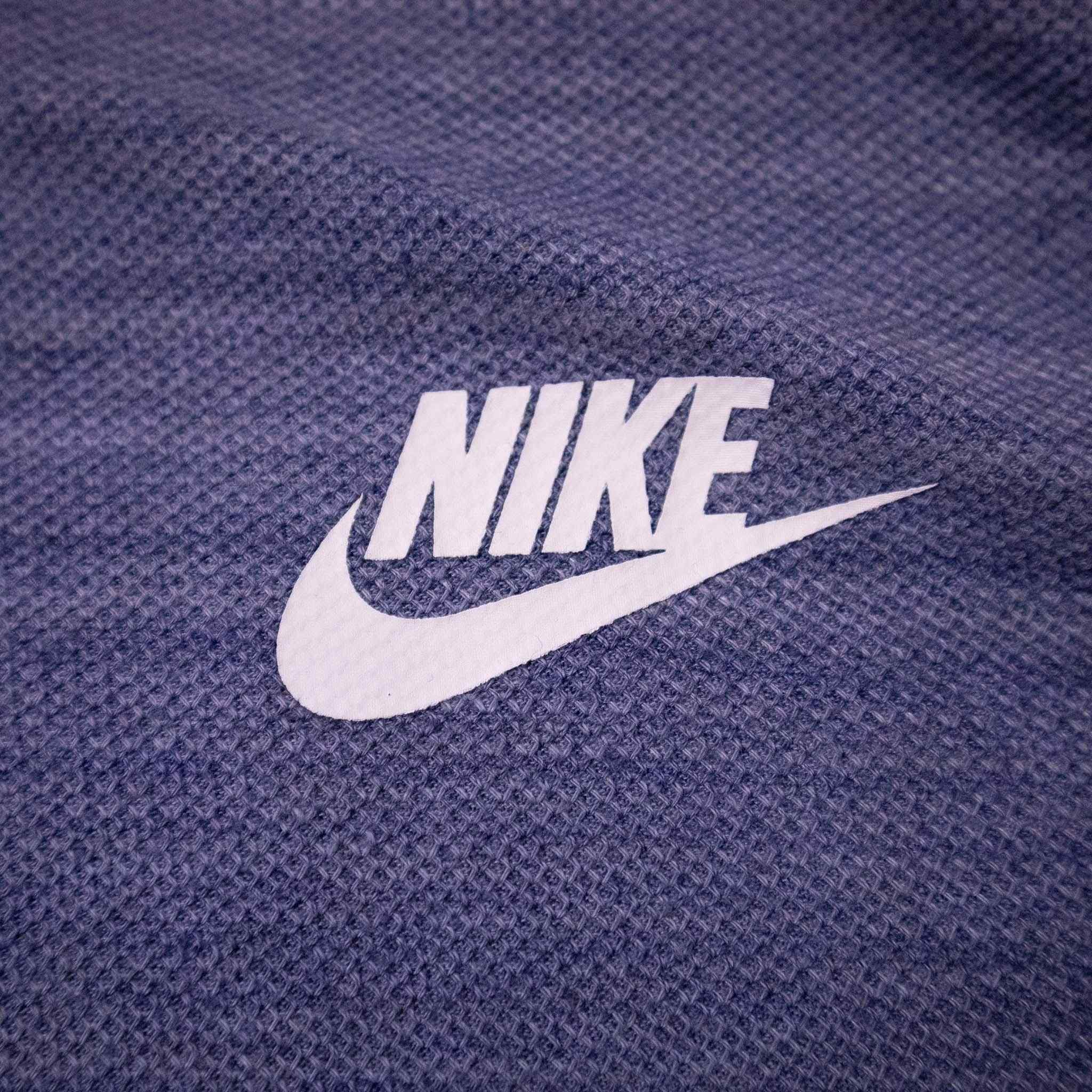 Nike Tee - Size XL