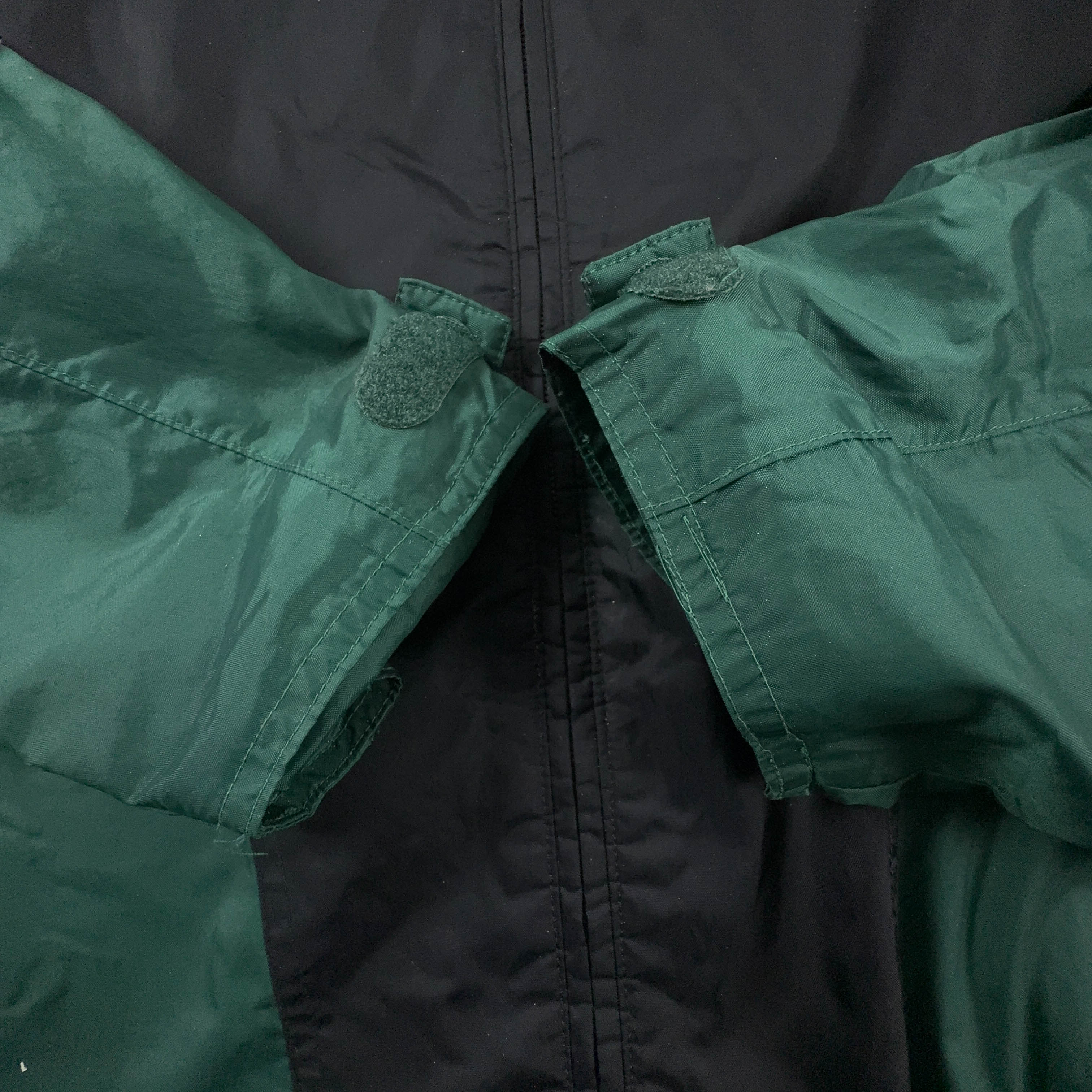 Giacca a vento Adidas Vintage nera e verde con zip anni 00 - Taglia 7 uomo