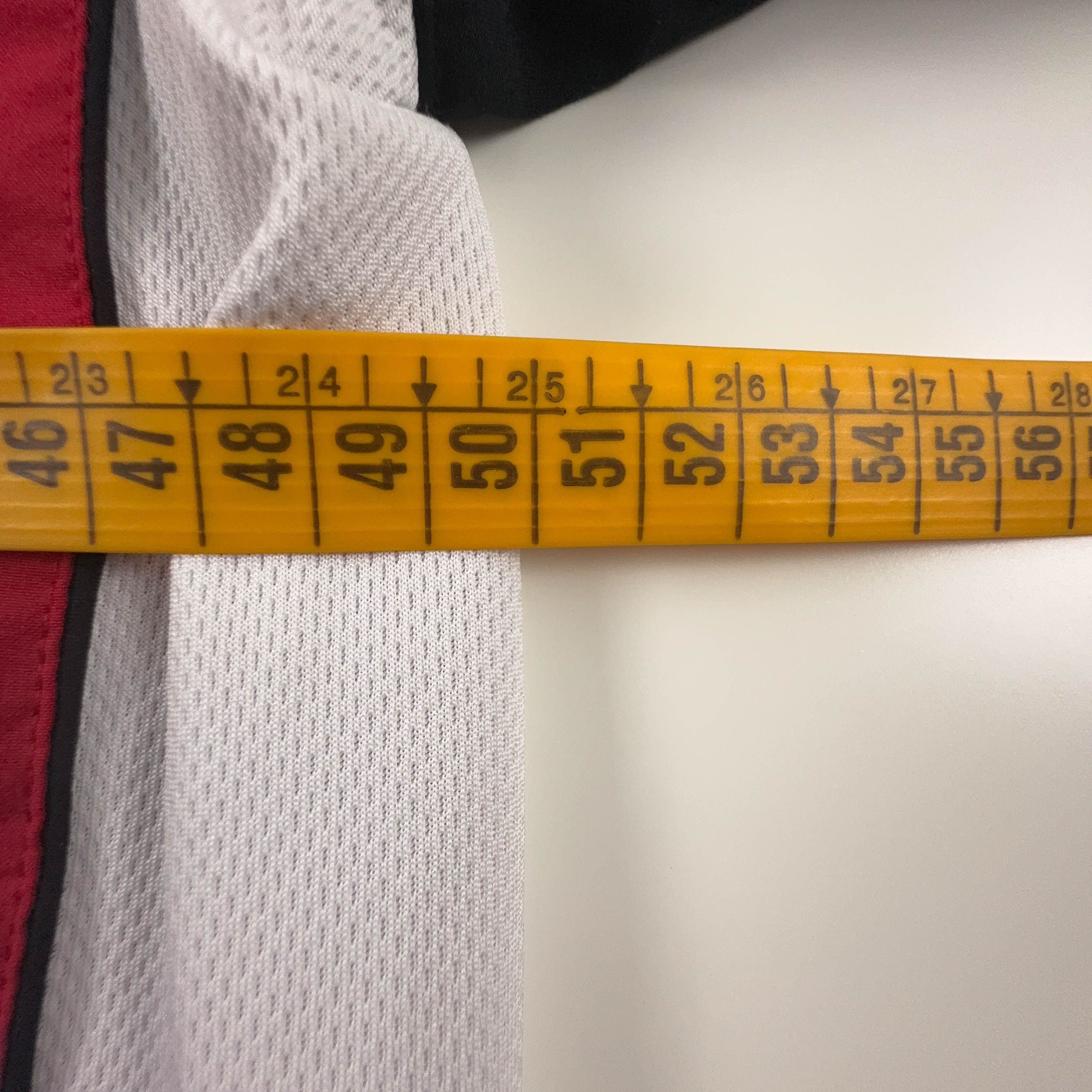 Giacca a vento Nike Vintage rossa e nera con zip anni 00 - Taglia XS uomo