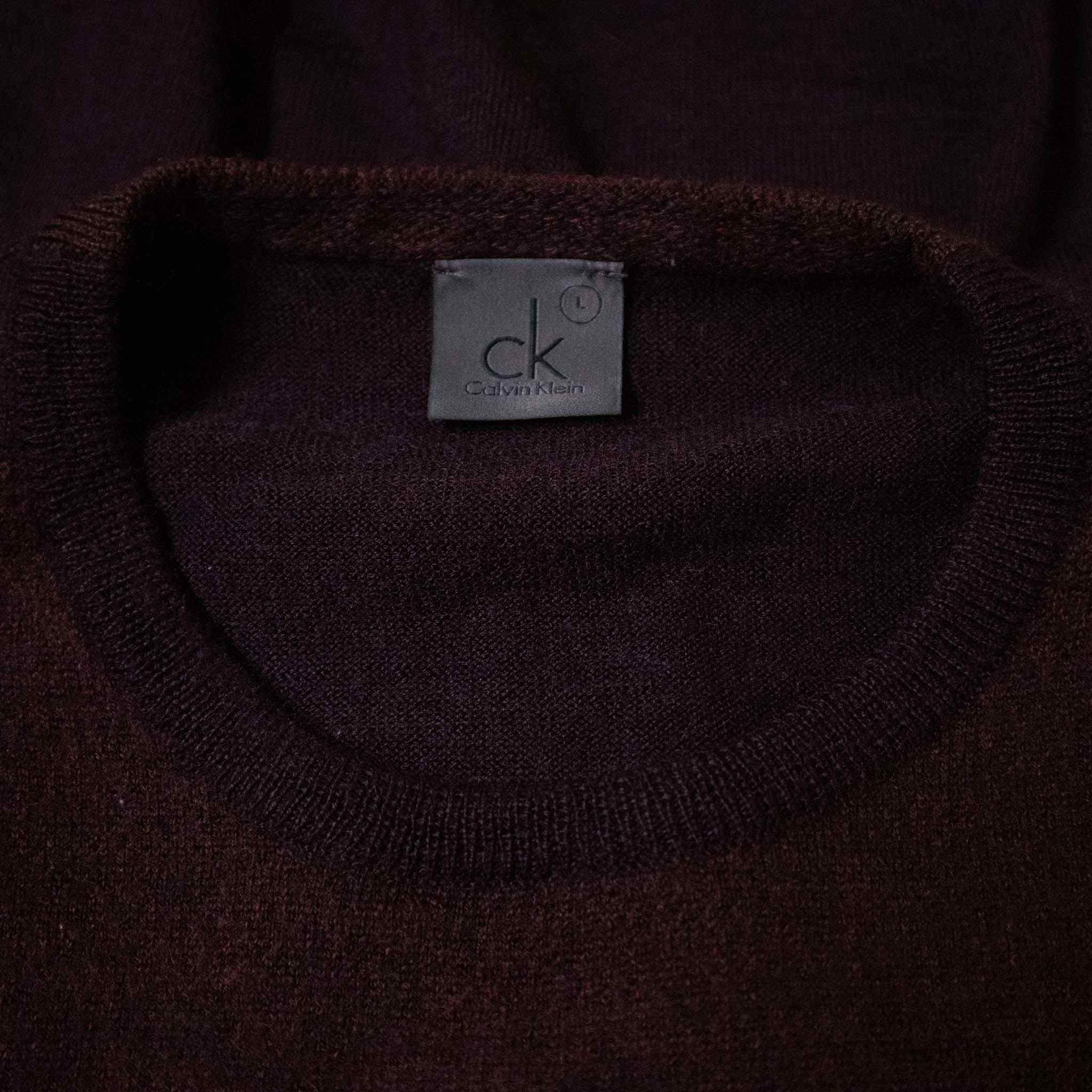 Calvin Klein sweater - Size L