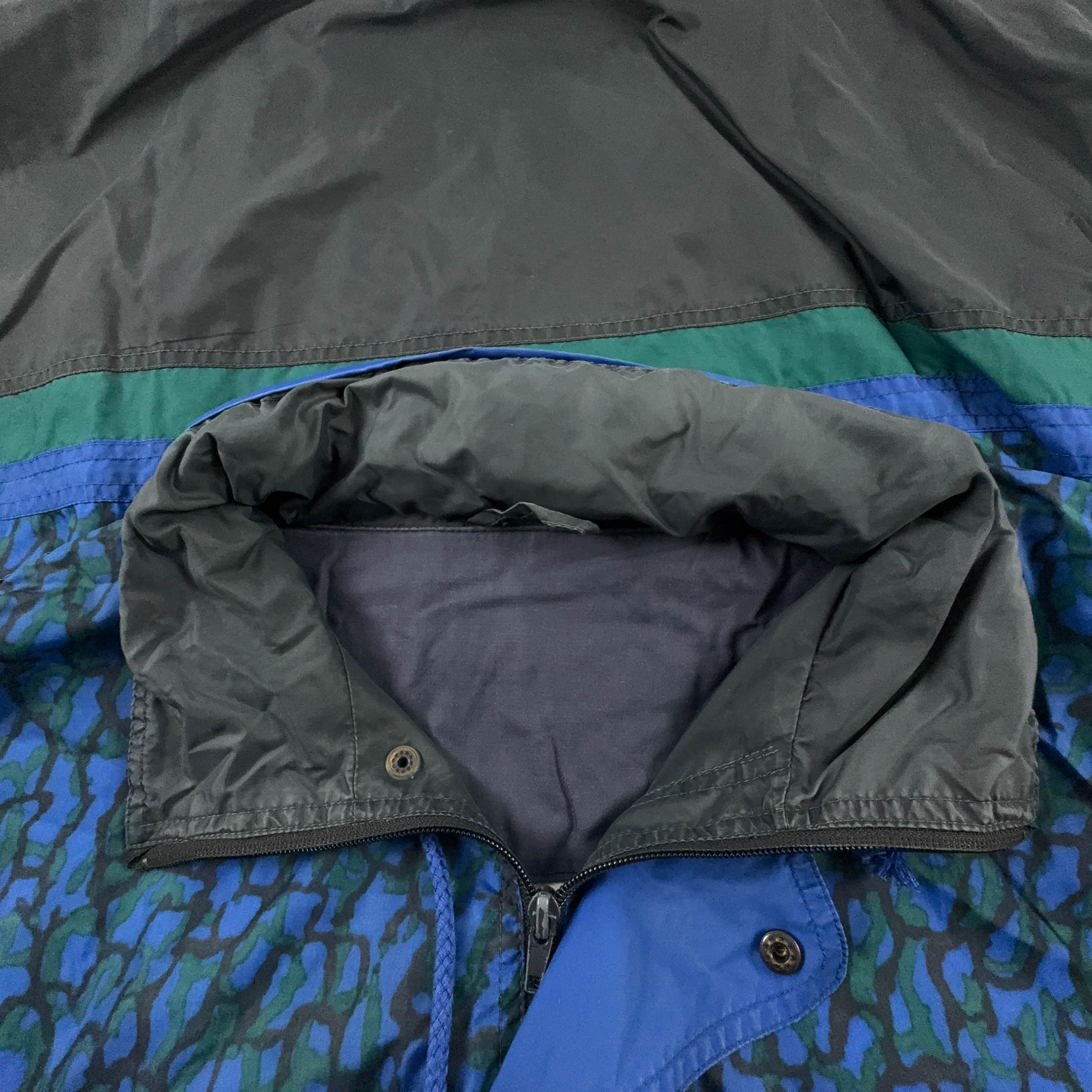 Giacca a vento blu e nera a fantasia con zip e bottoni - Taglia XL/XXL uomo