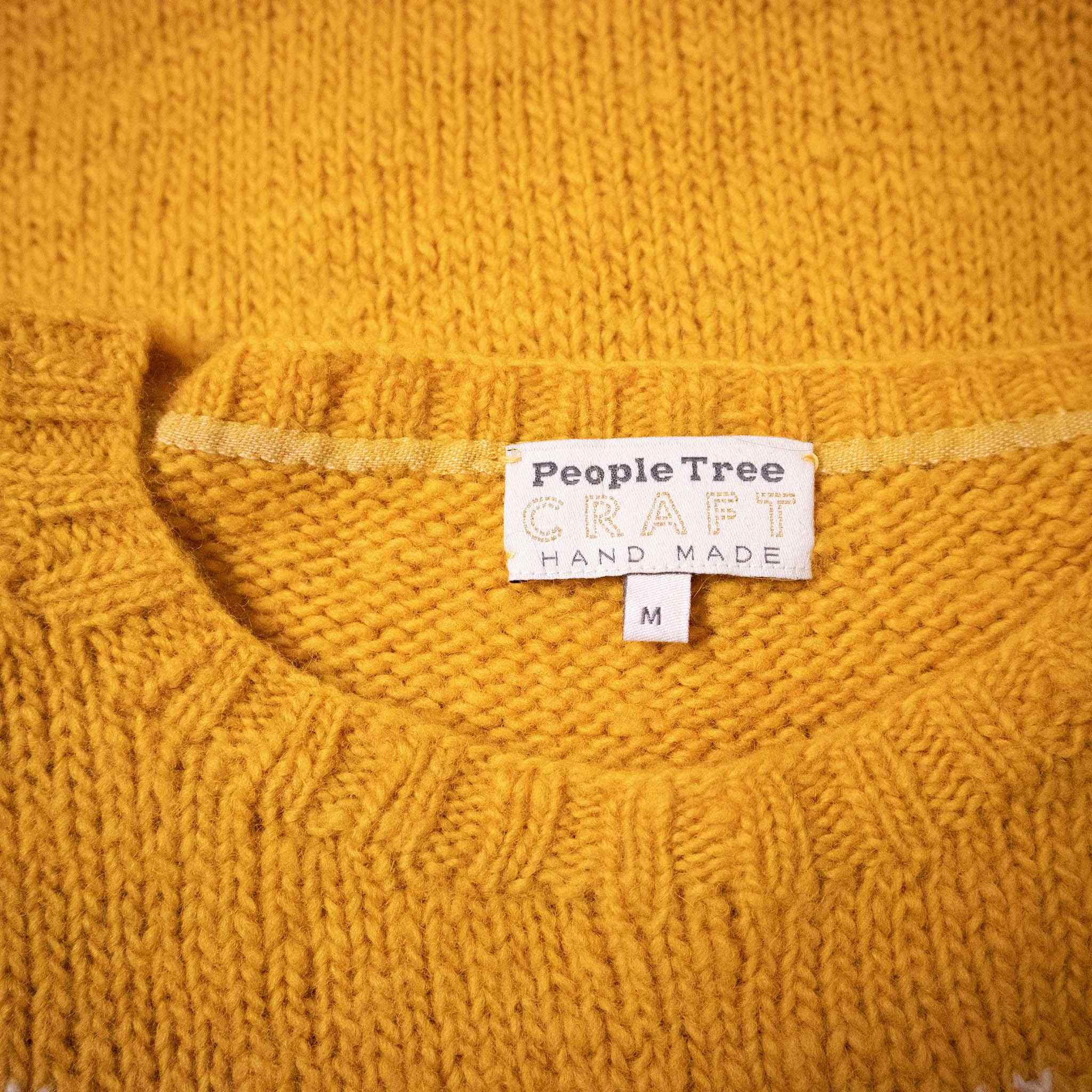 Vintage 100% wool sweater - Size M