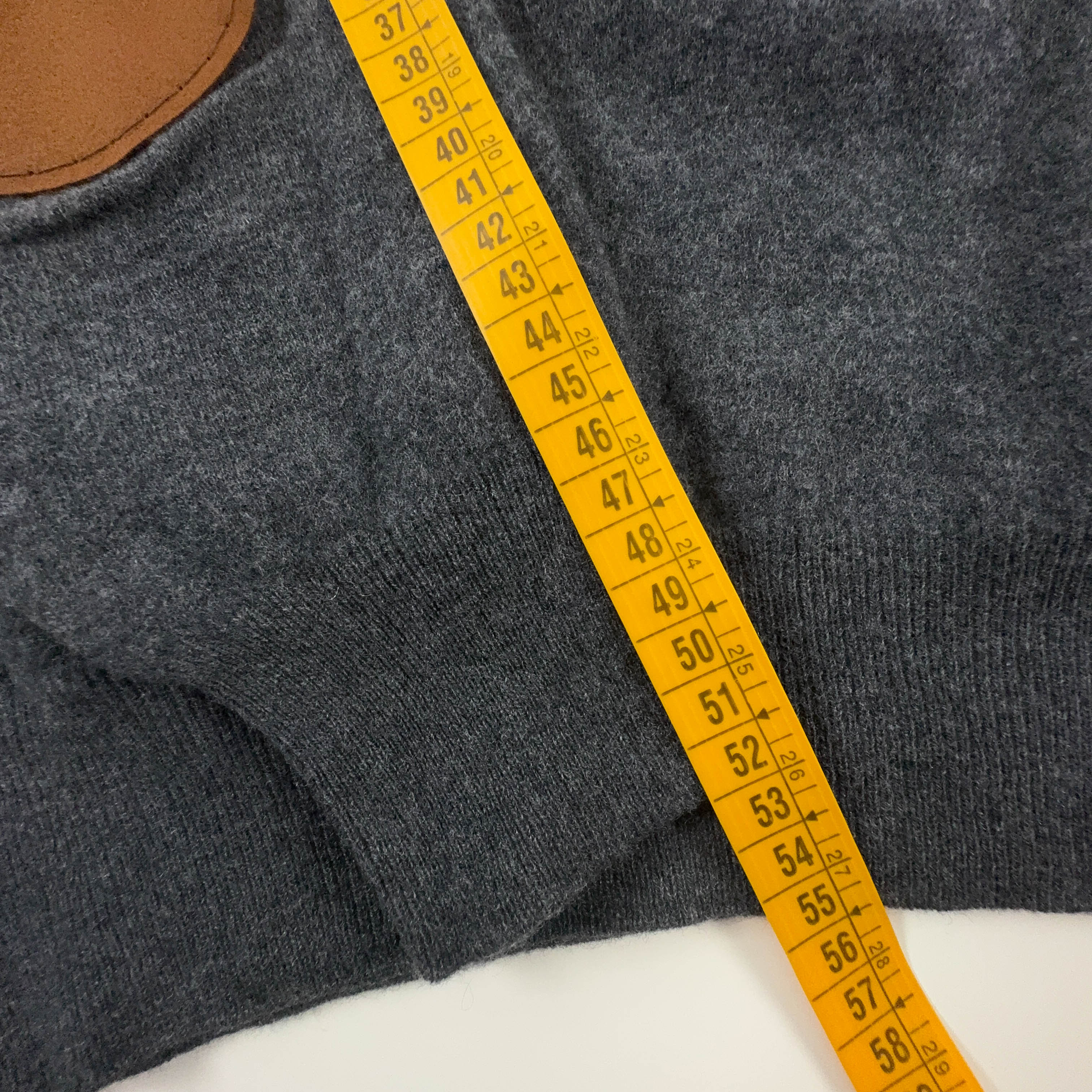 Maglione leggero Fred Perry grigio scuro con scollo a V in lana - Taglia XS uomo