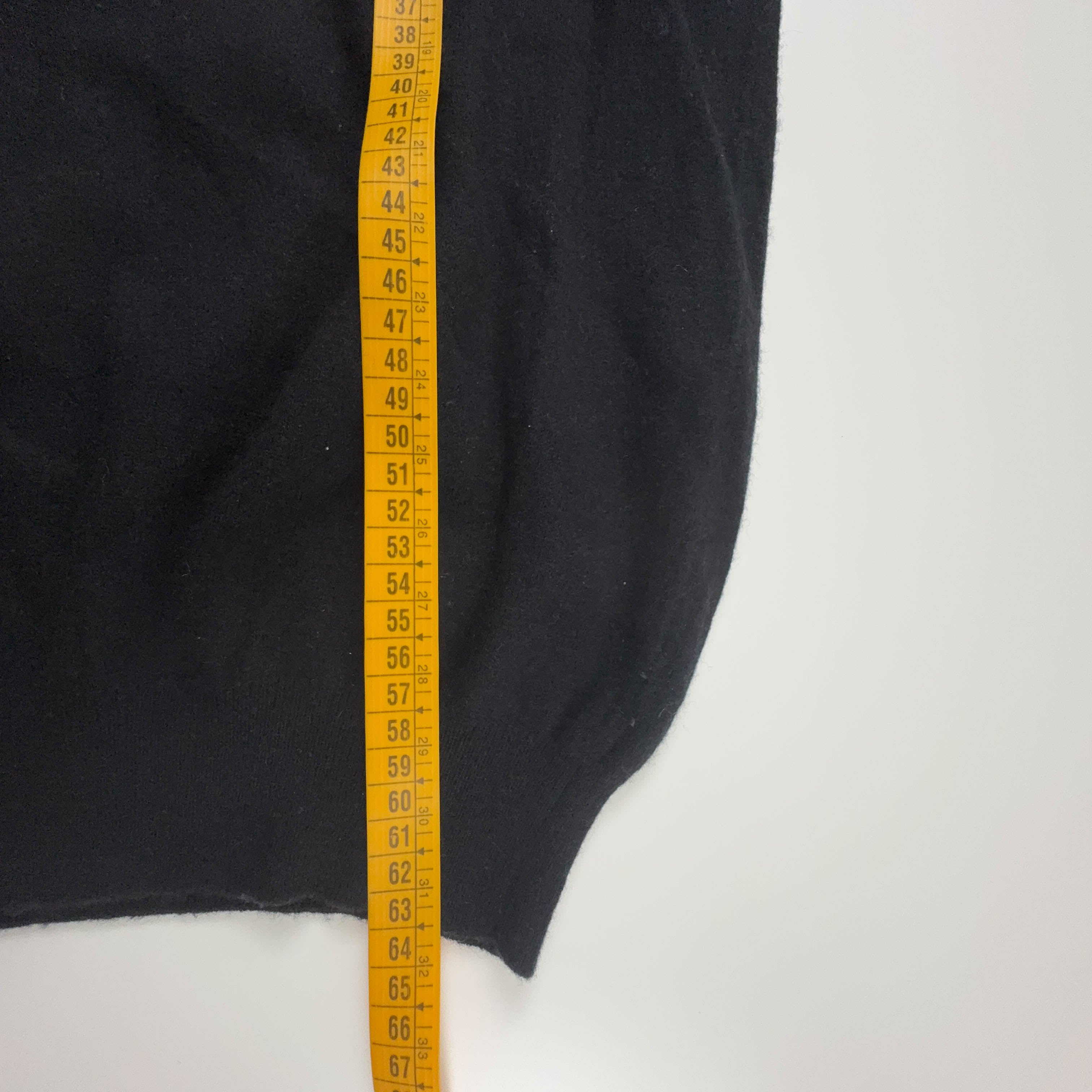 Maglione leggero Fred Perry nero con scollo a V 100% lana - Taglia XS/S uomo