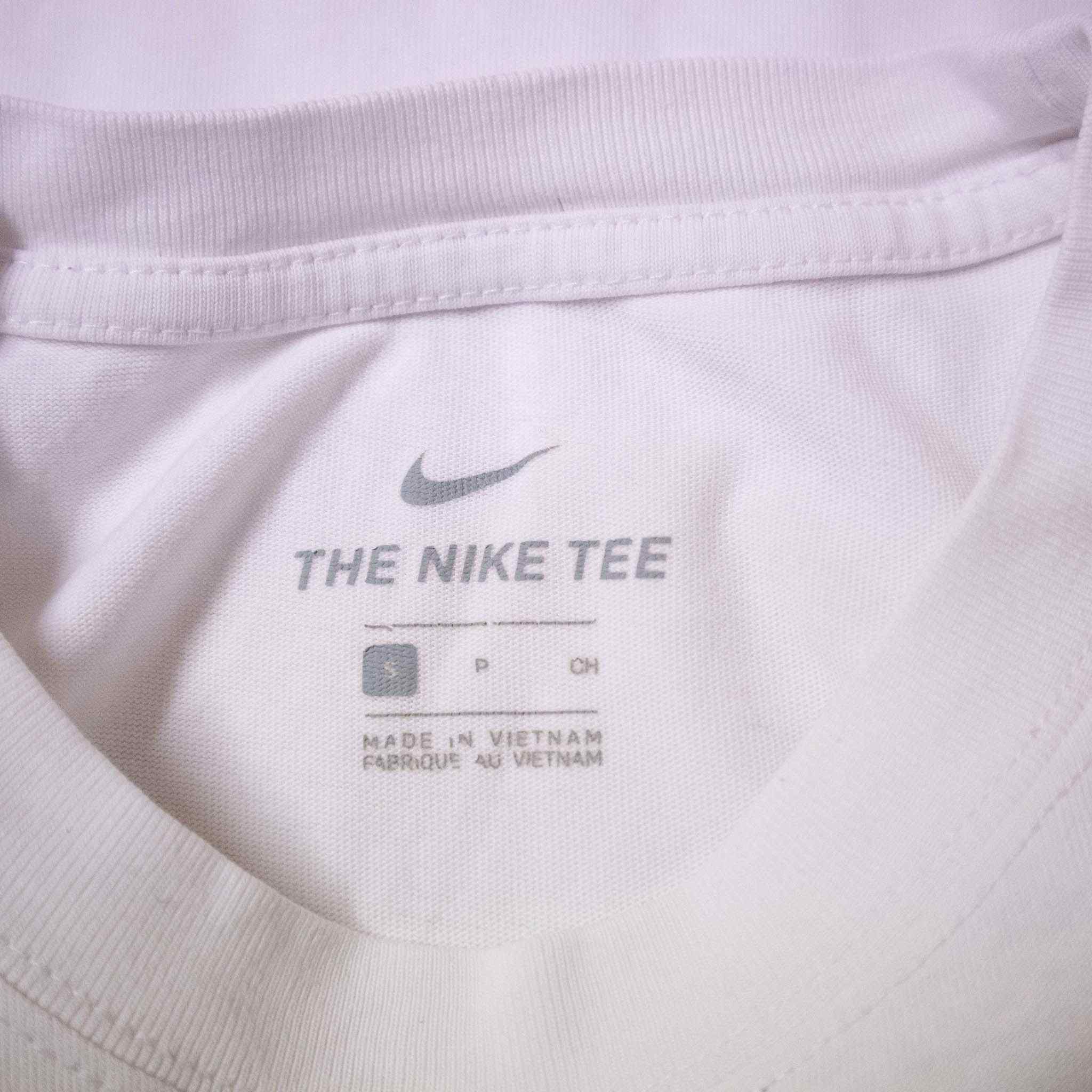 Nike T-Shirt - Size S