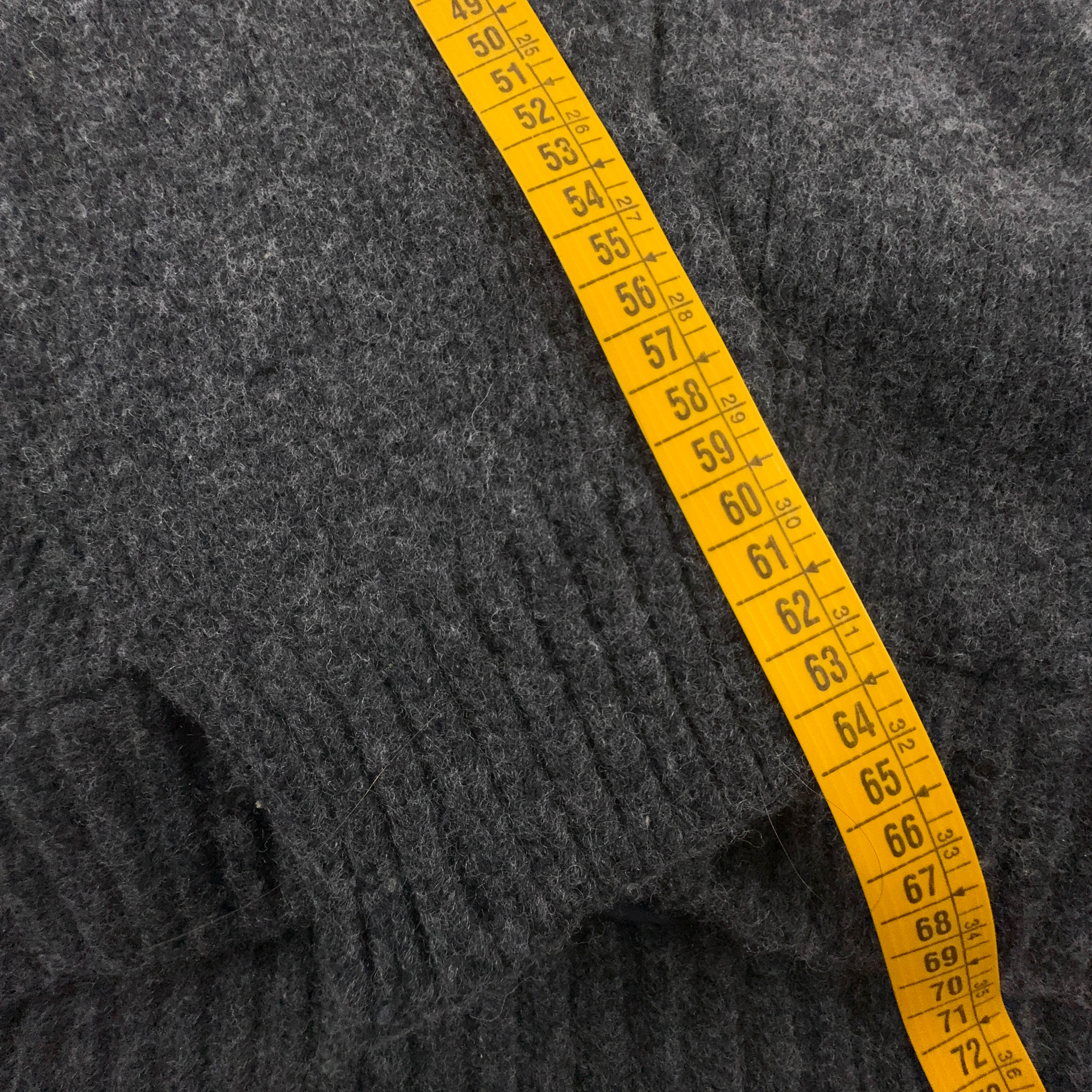 Maglione Fred Perry grigio foderato con bottoni 80% lana - Taglia L uomo