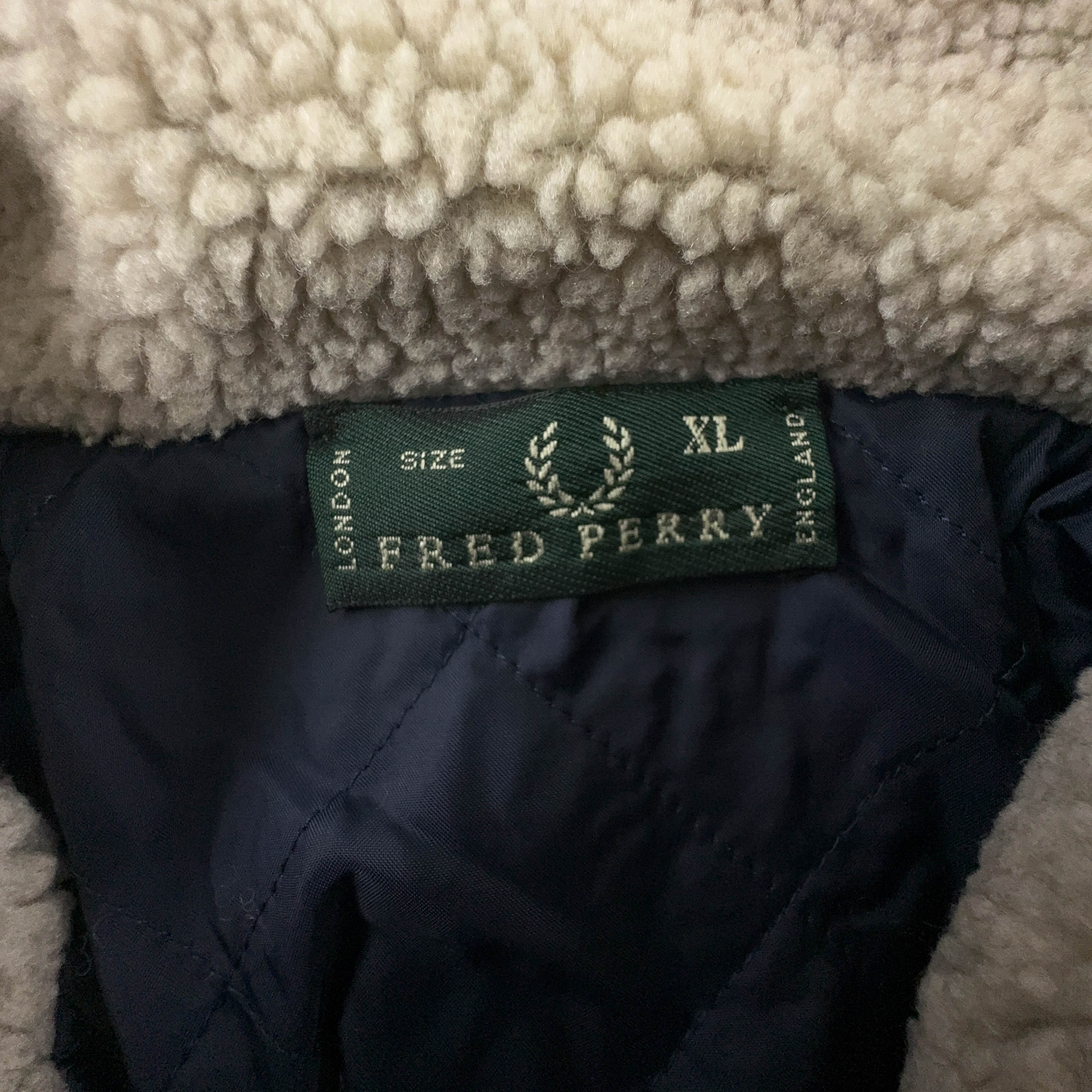 Maglione Fred Perry grigio foderato con bottoni 80% lana - Taglia L uomo